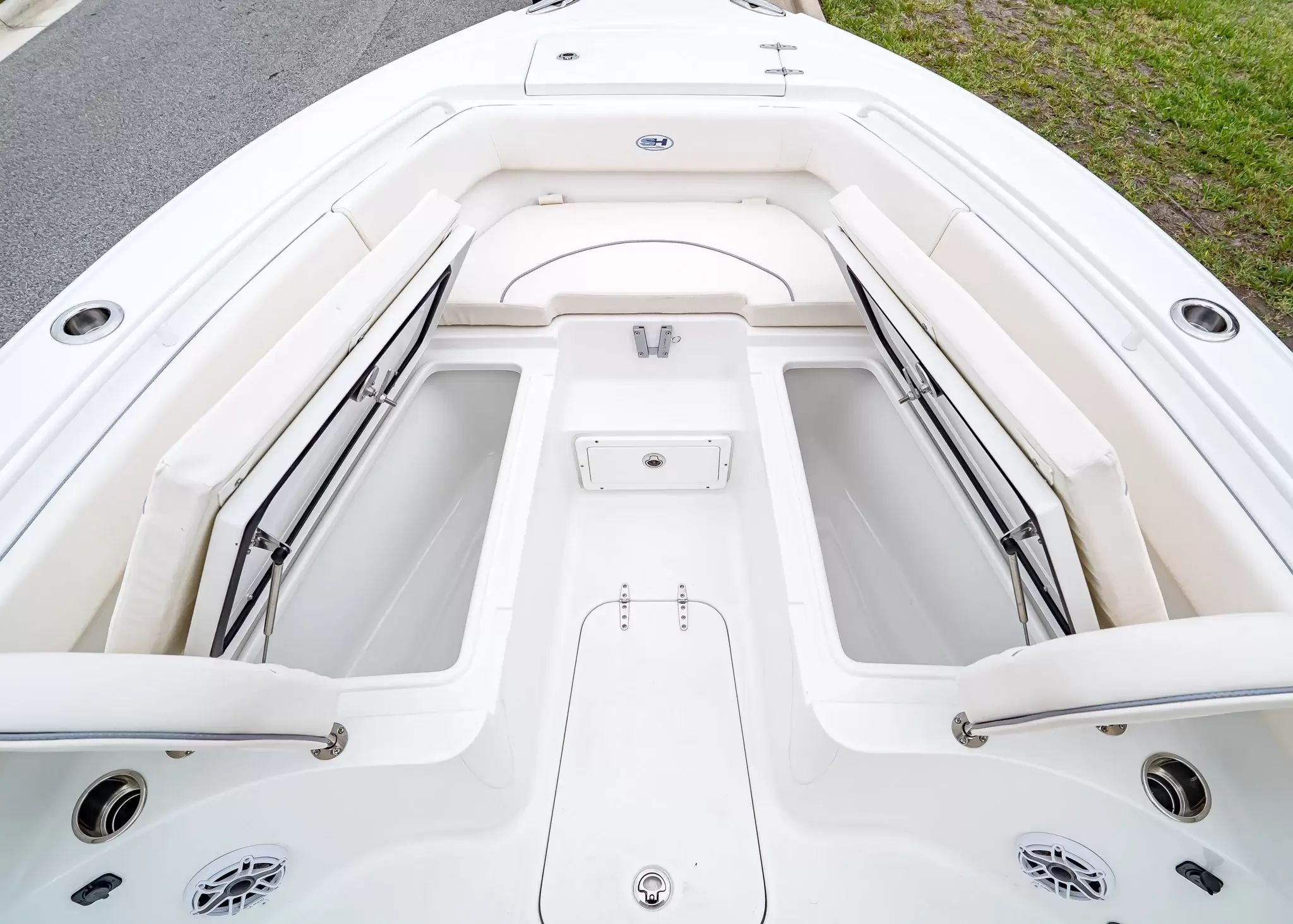 2027 Sea Hunt Ultra 255 SE - 28