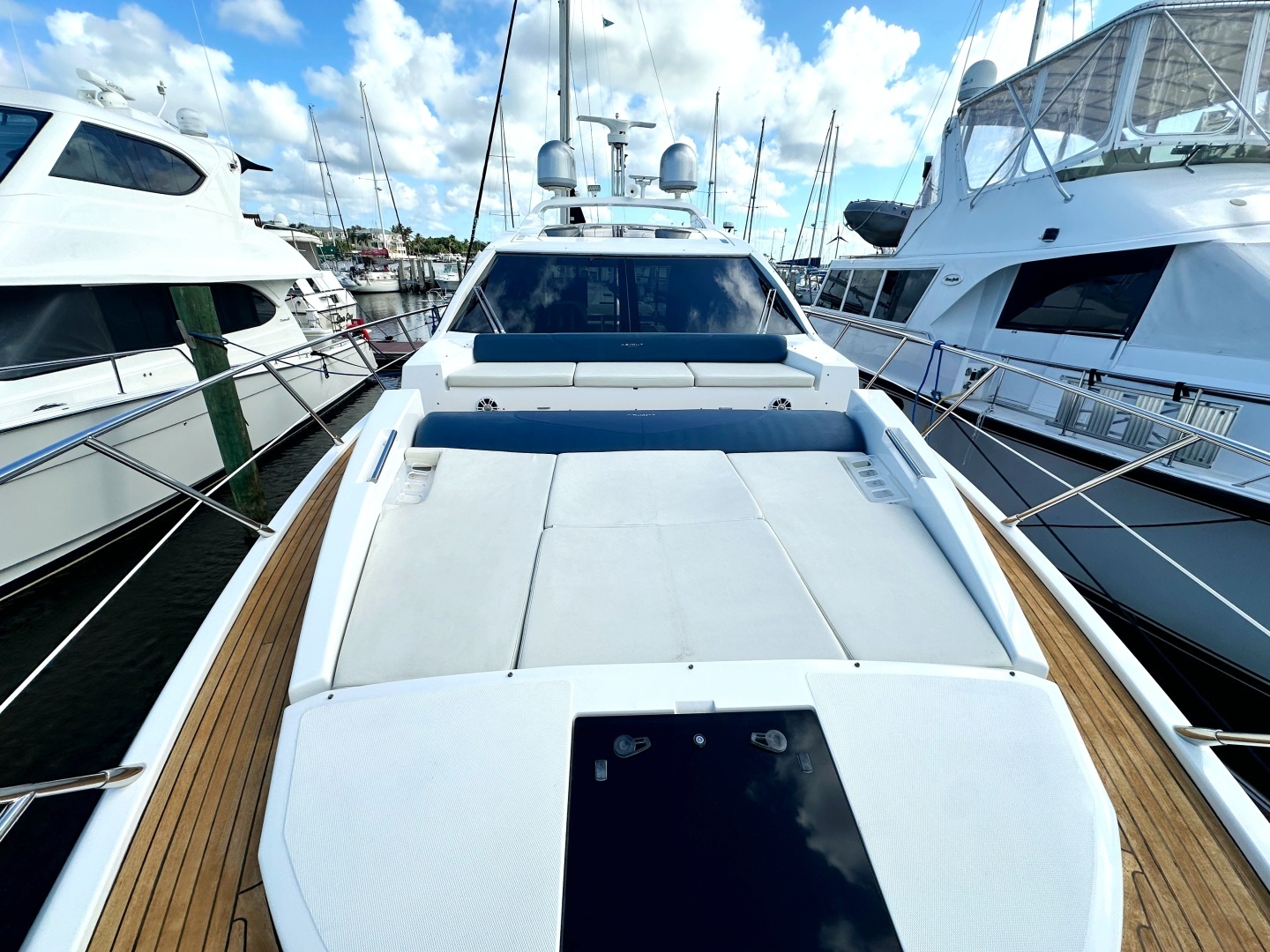 2015 Azimut 55S - Image 4
