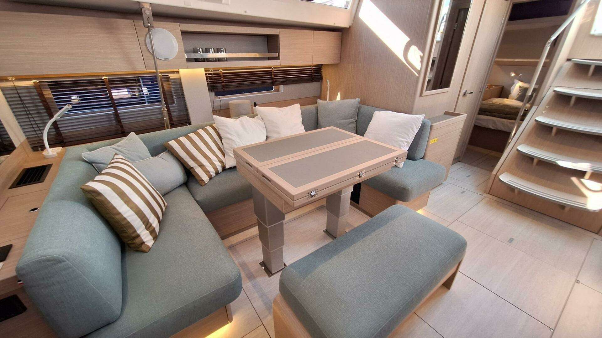2026 Beneteau Oceanis 52 - Image 17