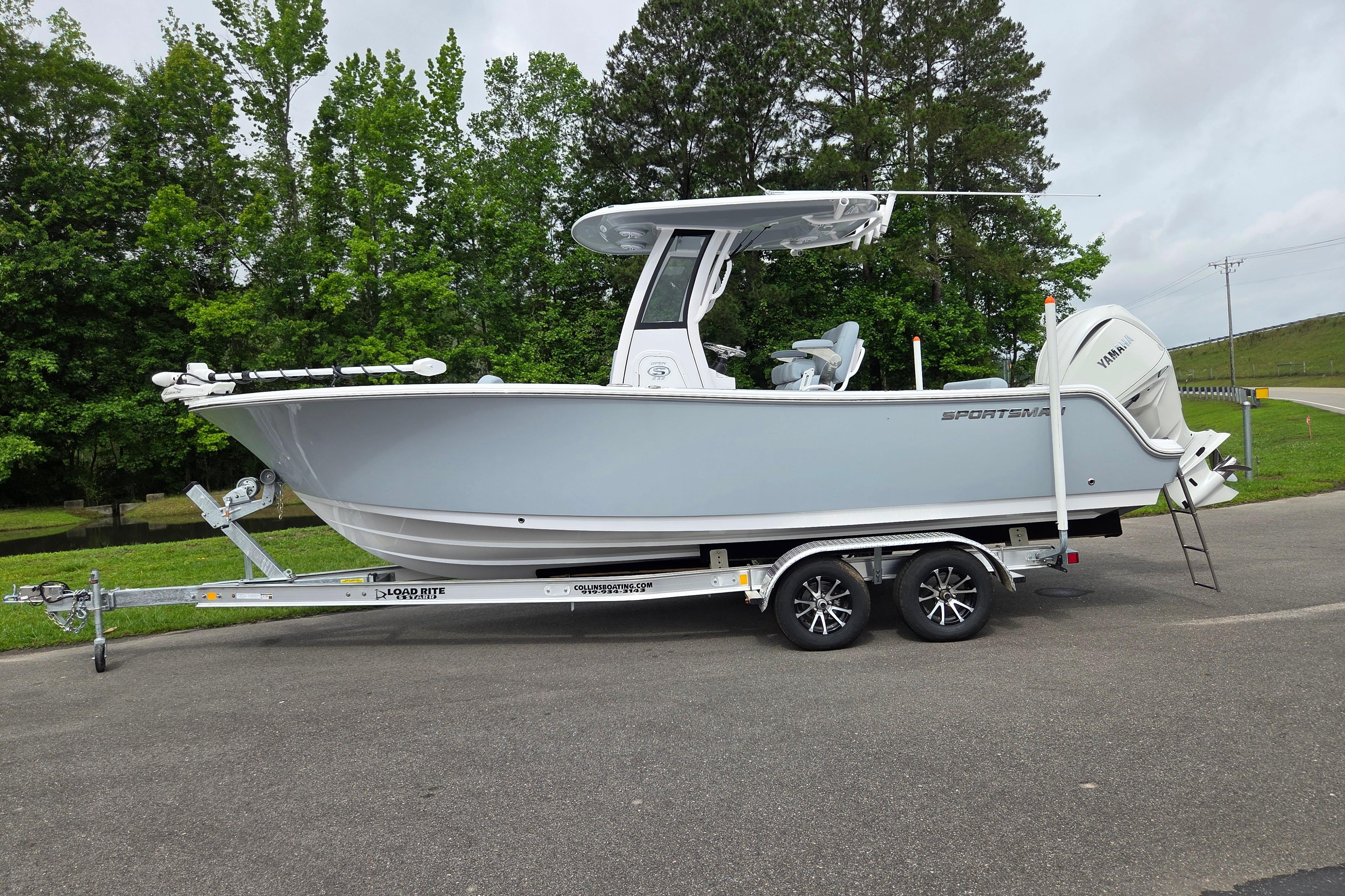 2026 Sportsman Open 232 Center Console