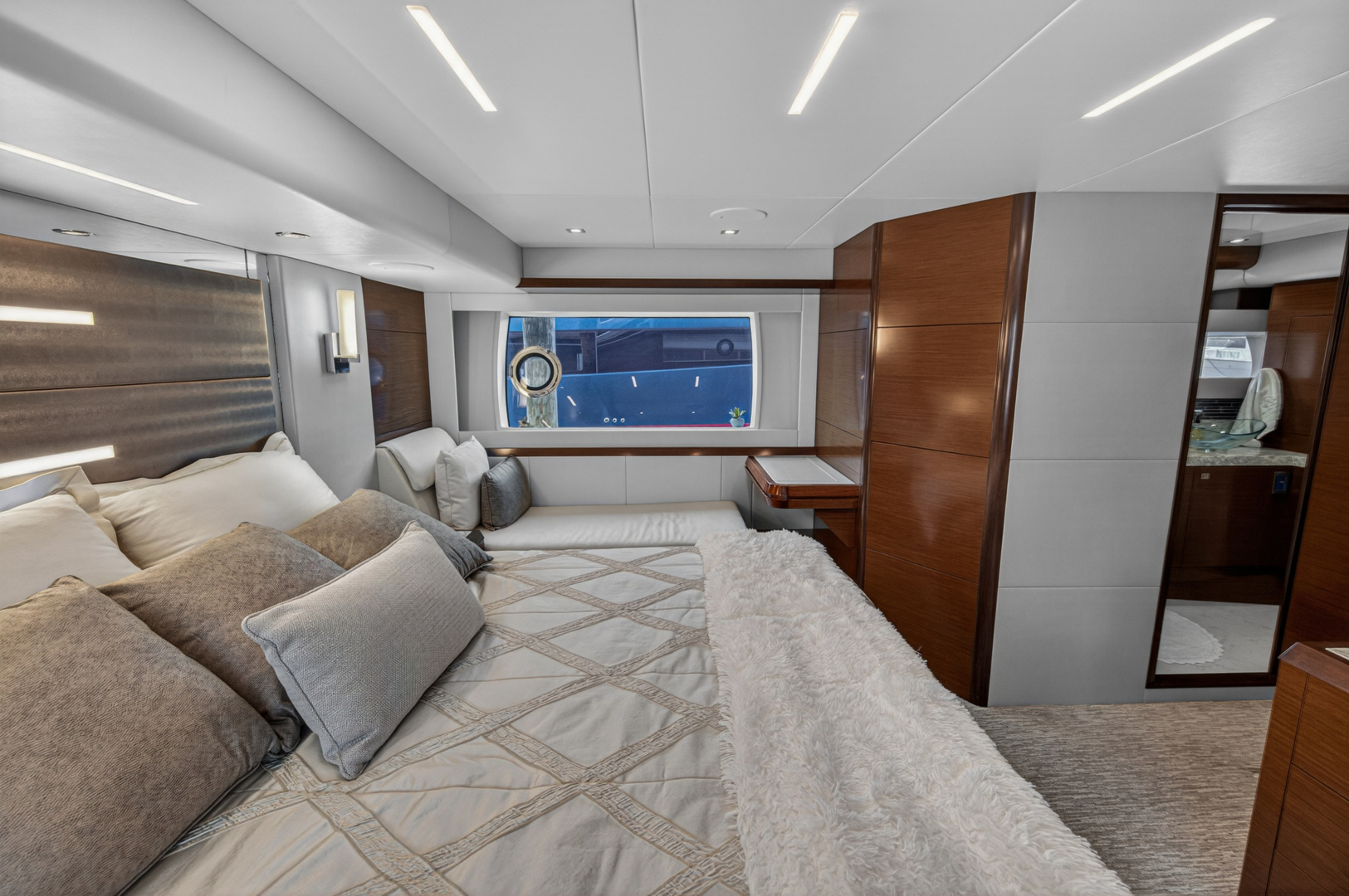 2021 Ocean Alexander 70E - Image 66