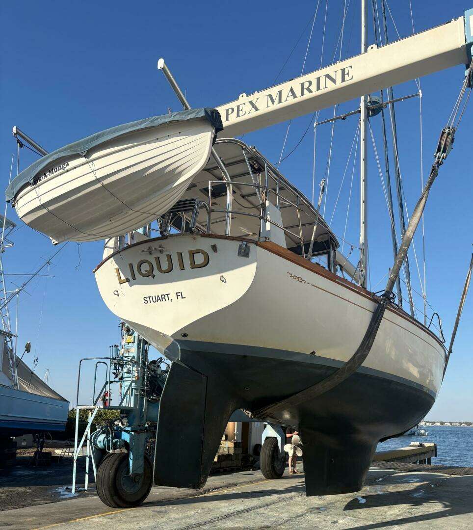 1980 Cheoy Lee Aft Cockpit - Image 5