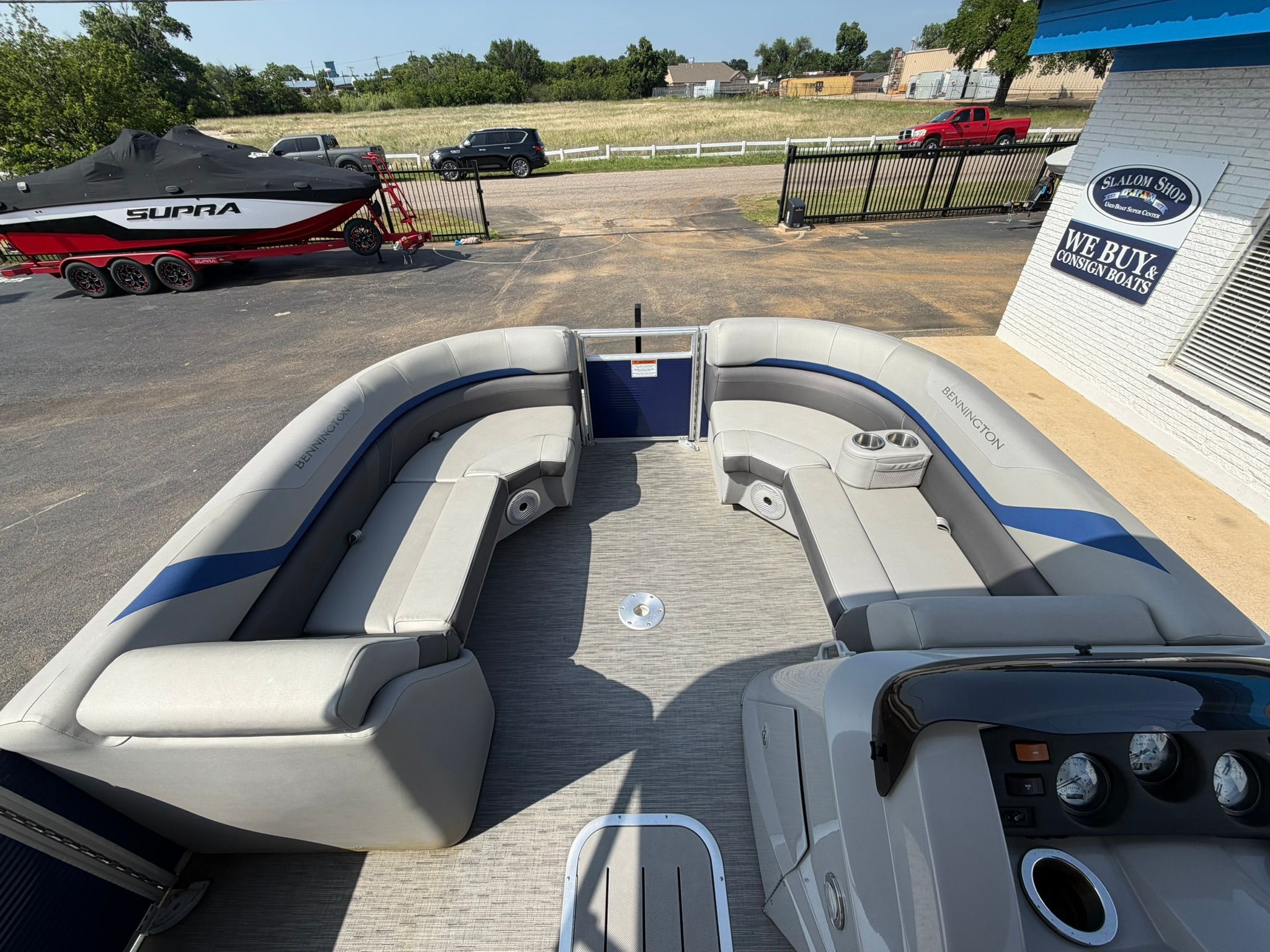 2022 BENNINGTON 22 SXSRC - Image 20