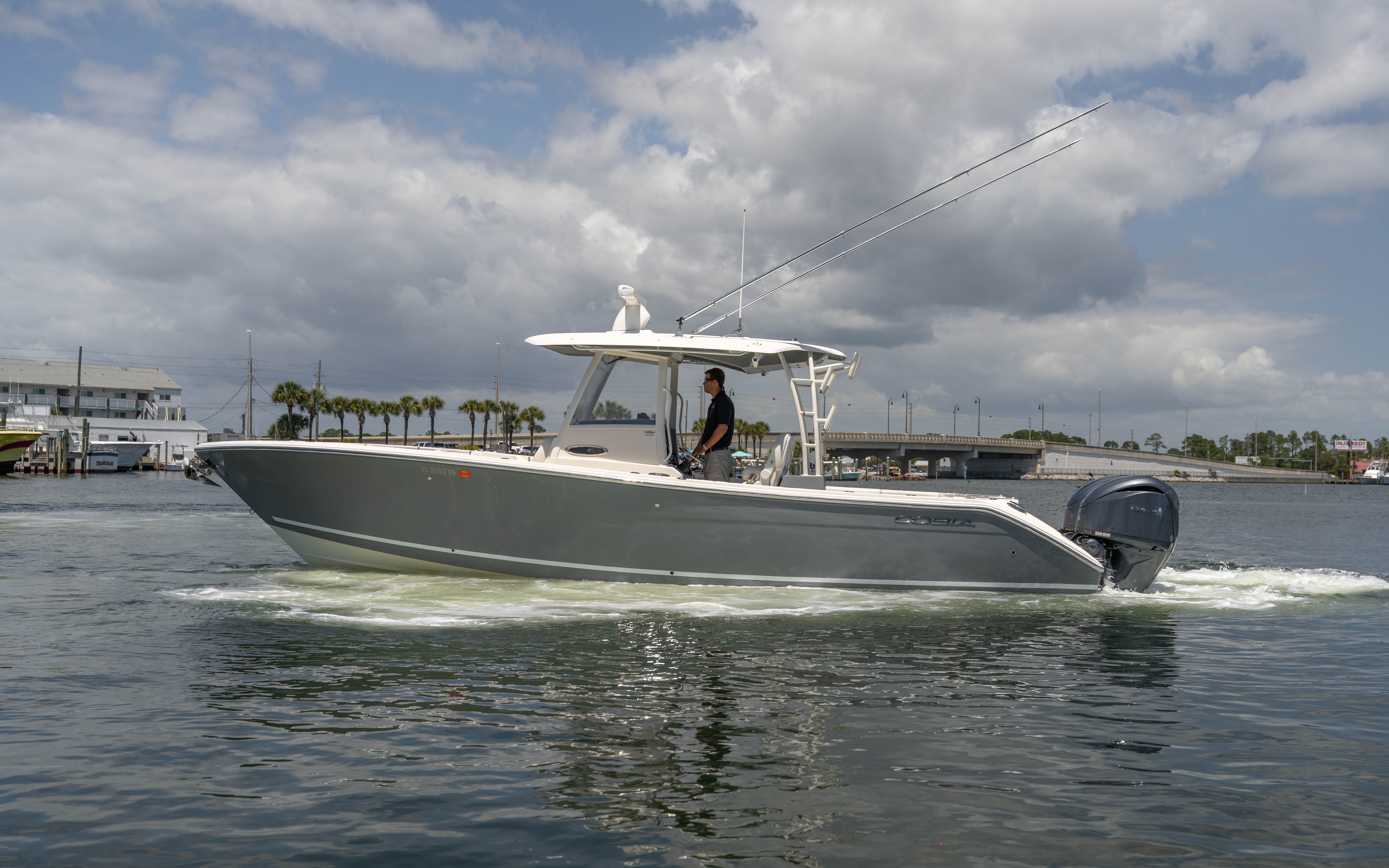 2023 Cobia 32CC