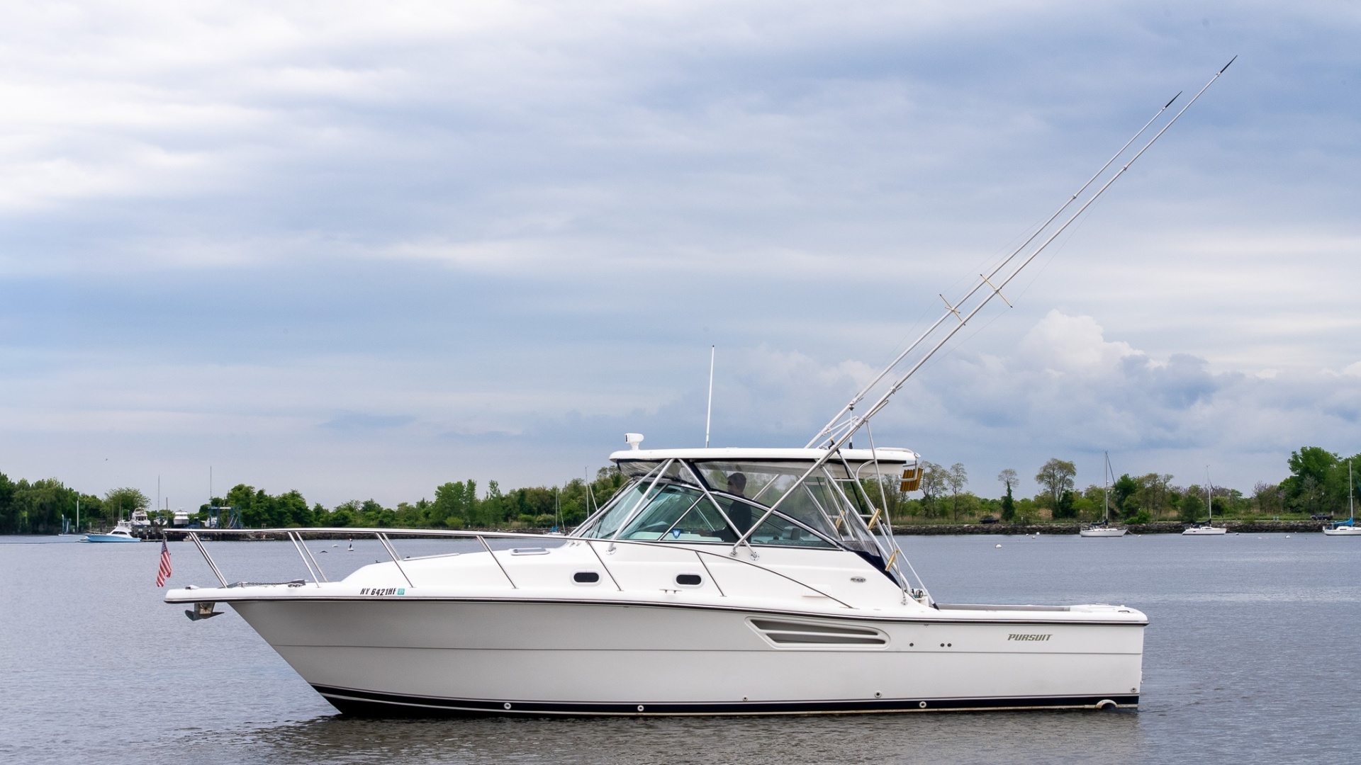 2003 Pursuit 3400 Express - Image 4