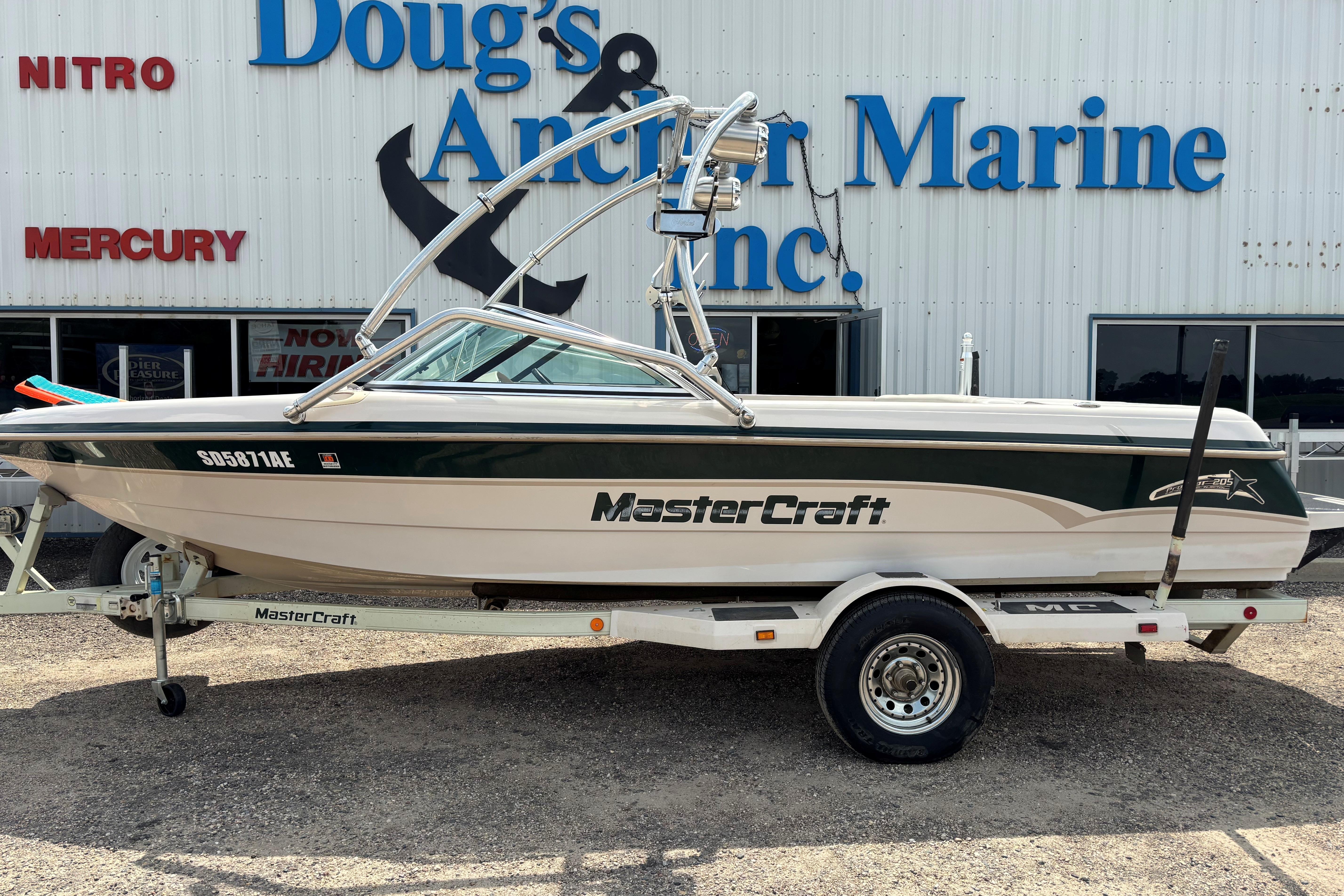 1999 MasterCraft Prostar 205