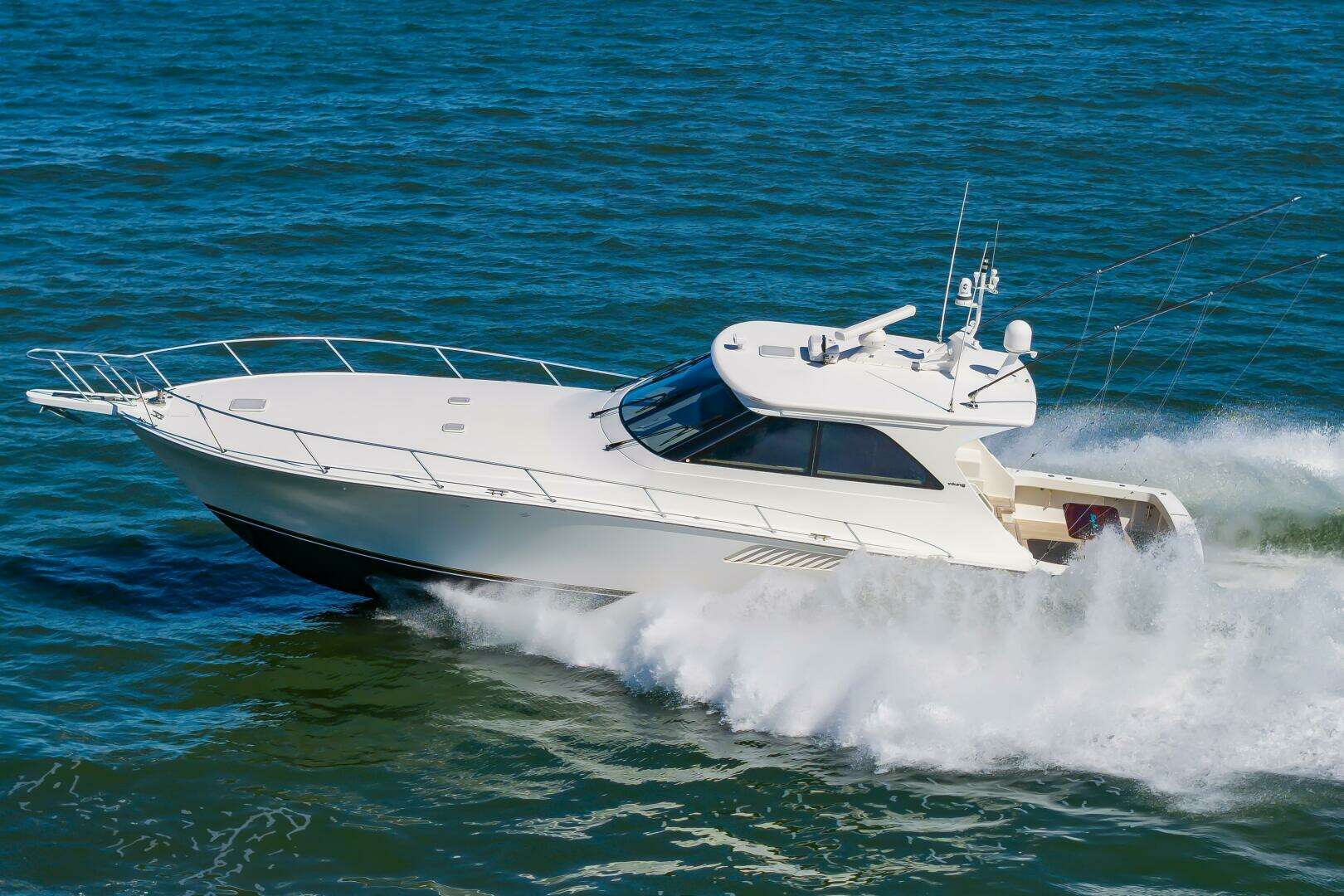 2010 Viking 52 Sport Coupe - Image 10