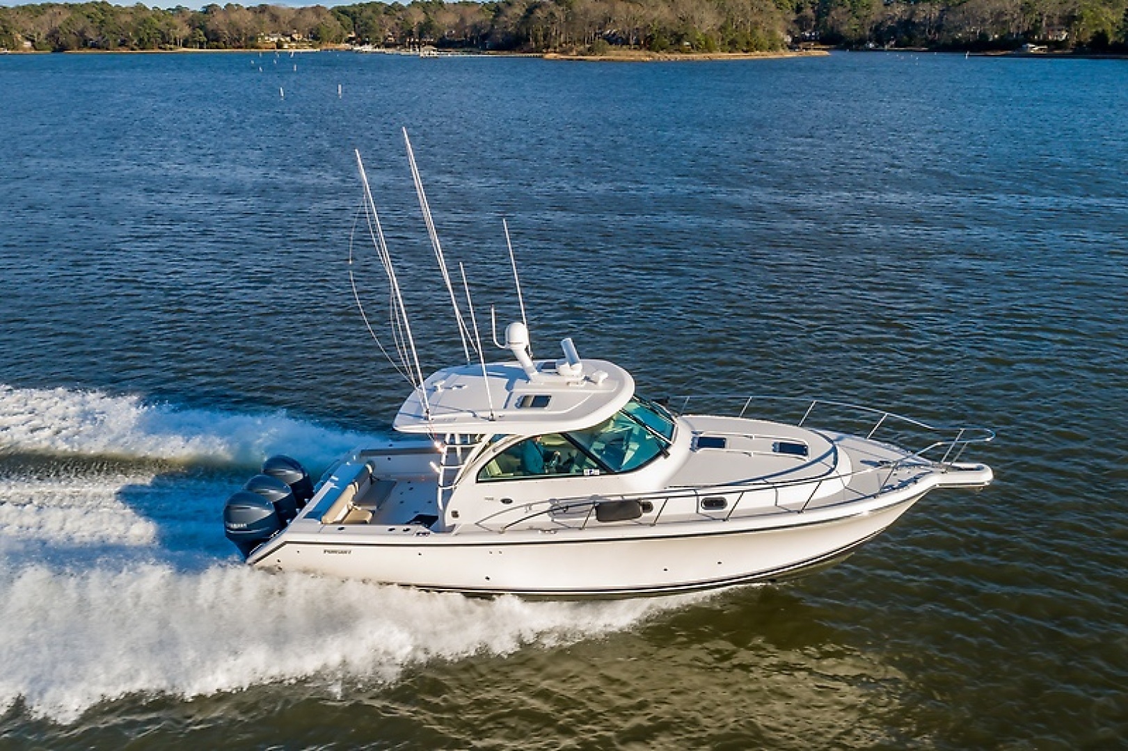 2015 Pursuit 385 OS - Image 2
