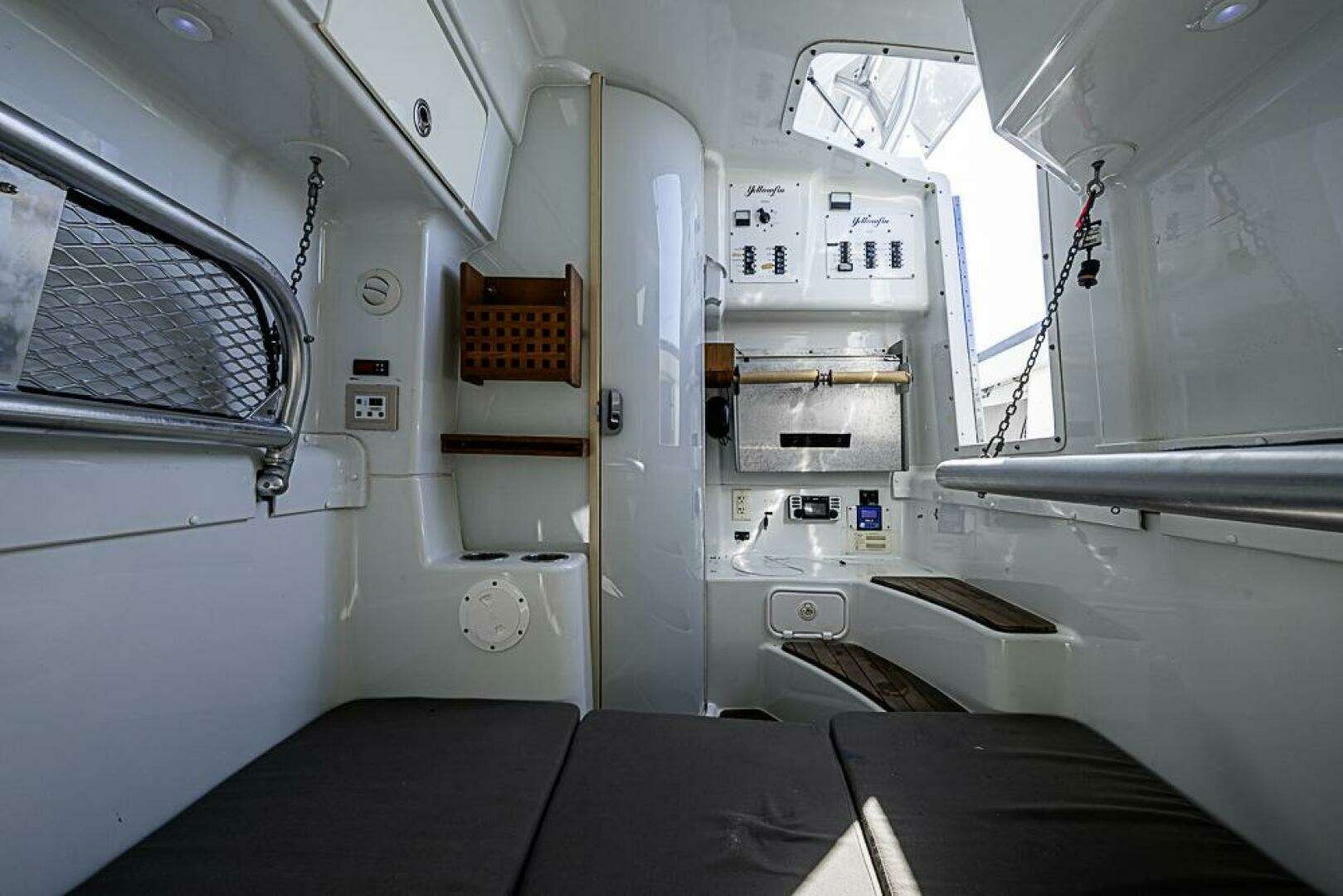 2010 Yellowfin 42 Offshore - Image 11