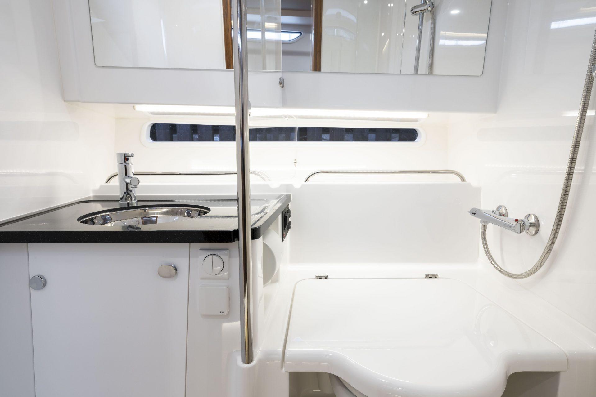 Modern bathroom in Nimbus Commuter 11, year 2025.