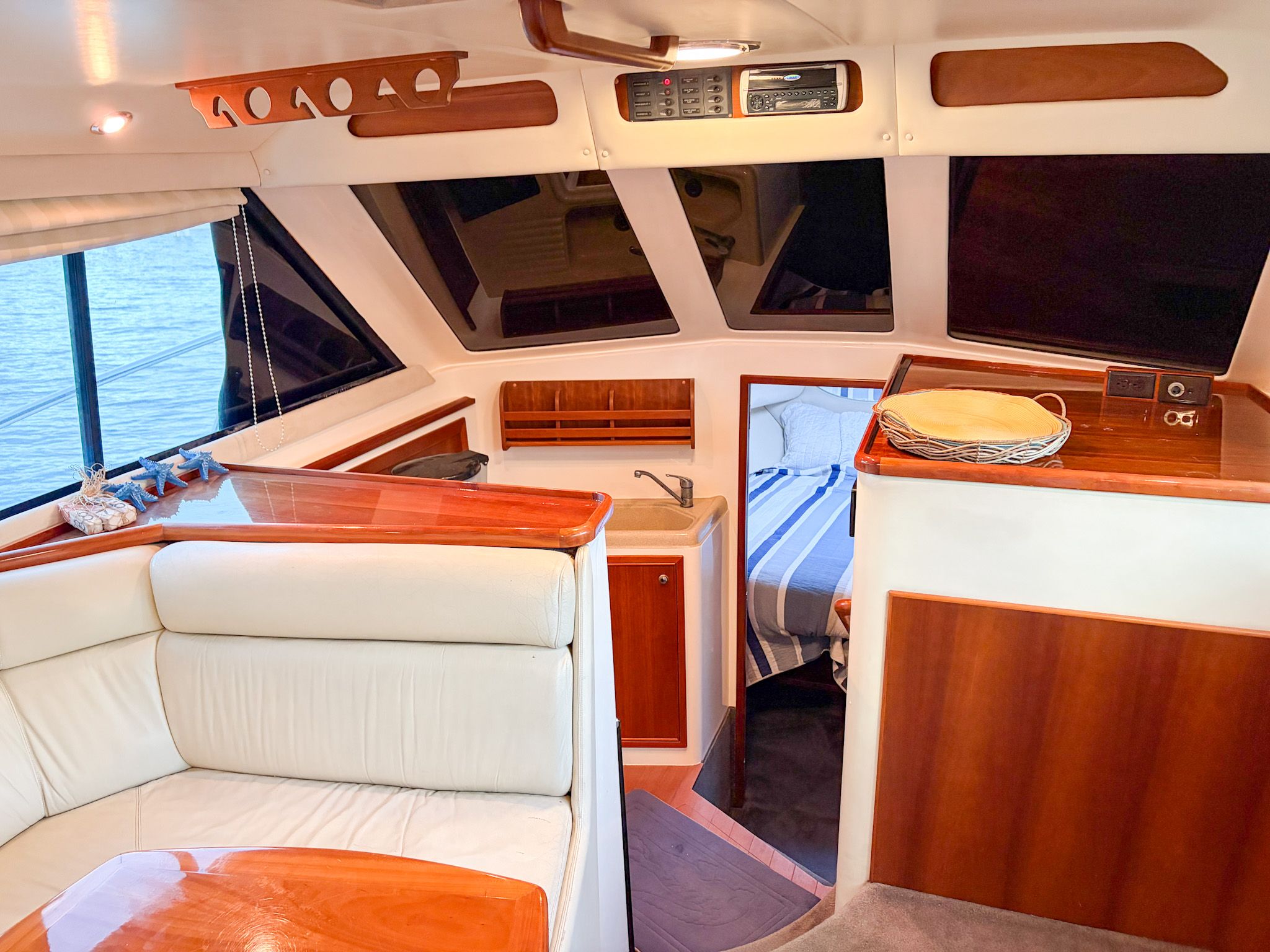 2002 Wellcraft 350 Coastal - 4