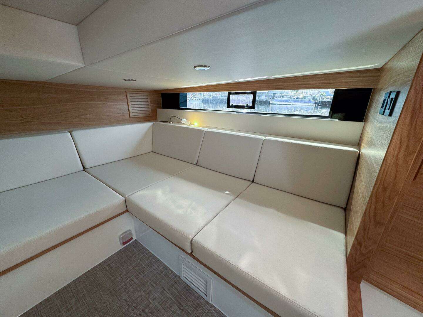 2026 De Antonio Yachts D42 - Image 38