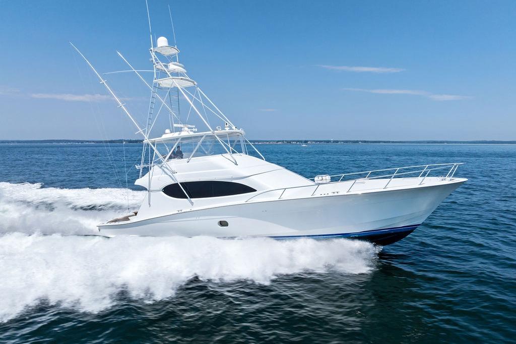 2006 Hatteras 68 Convertible