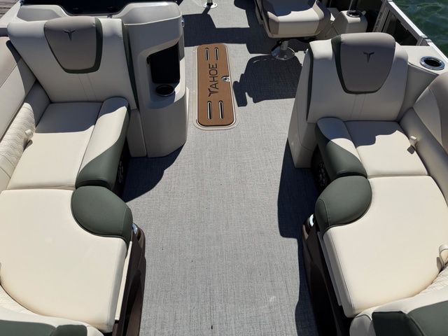 2026 Tahoe 2185 LTZ Quad Lounger - 9