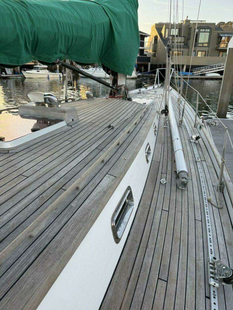 2007 Schooner — - Image 17
