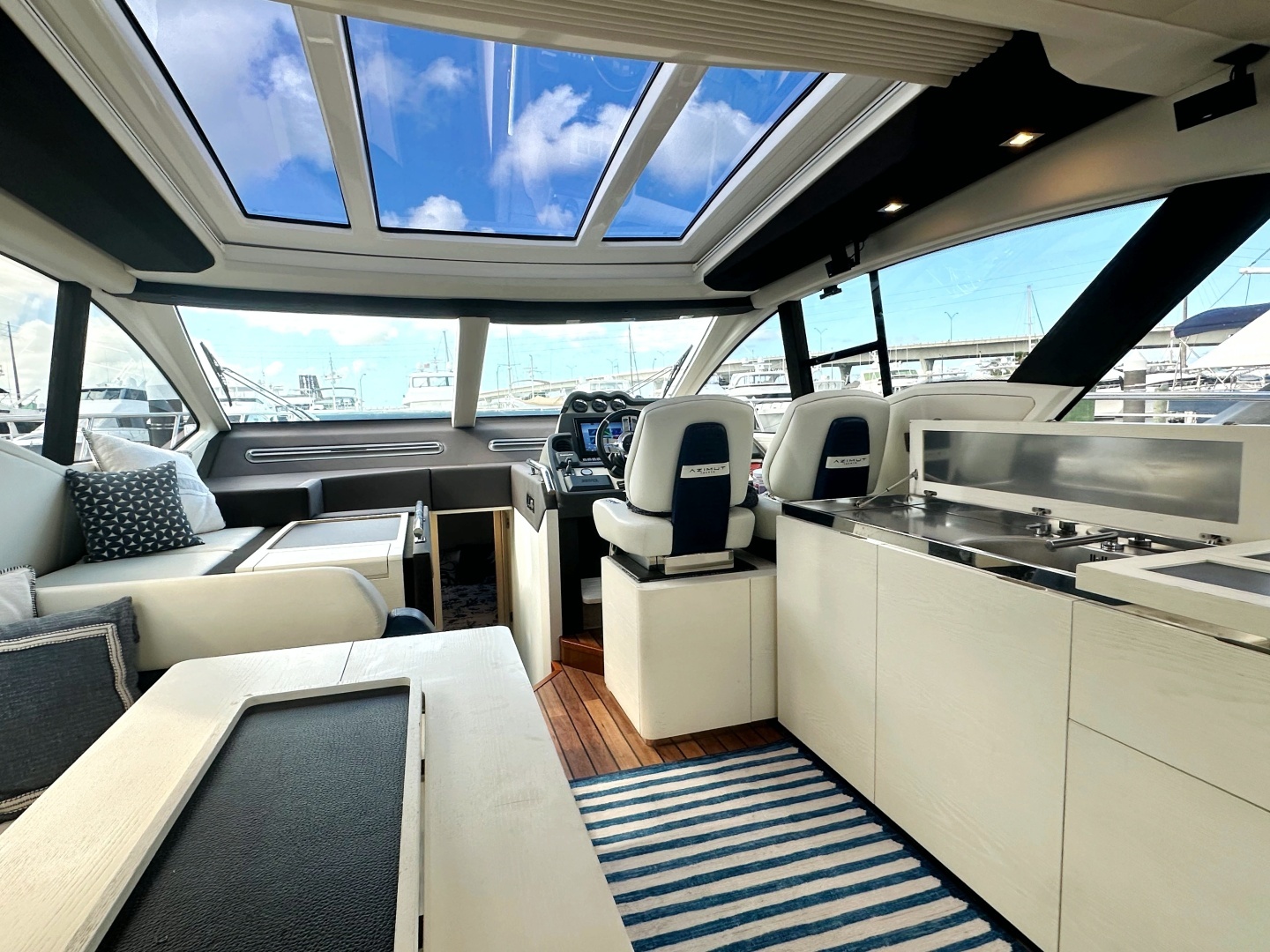 2015 Azimut 55S - Image 20