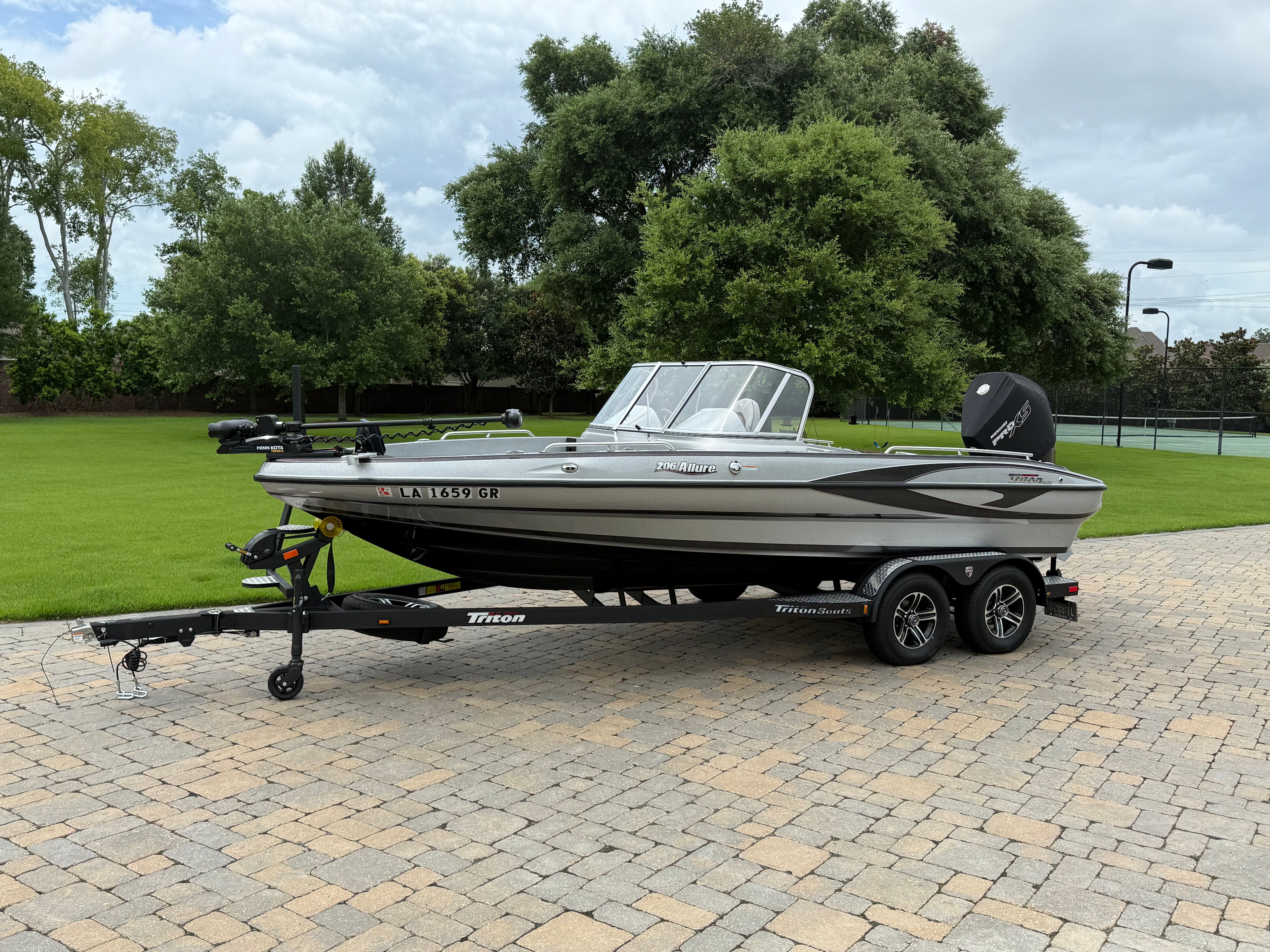 2023 Triton 206 Allure
