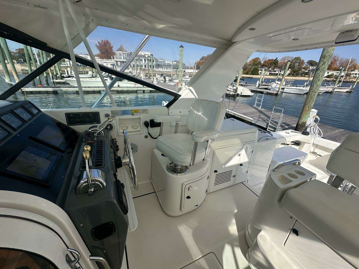 2001 Tiara Yachts 4300 Open - Image 12