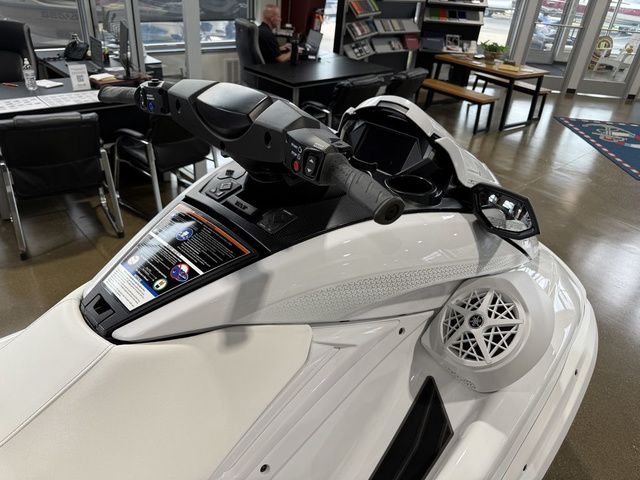 2026 Yamaha WaveRunner FX Cruiser SVHO - 7