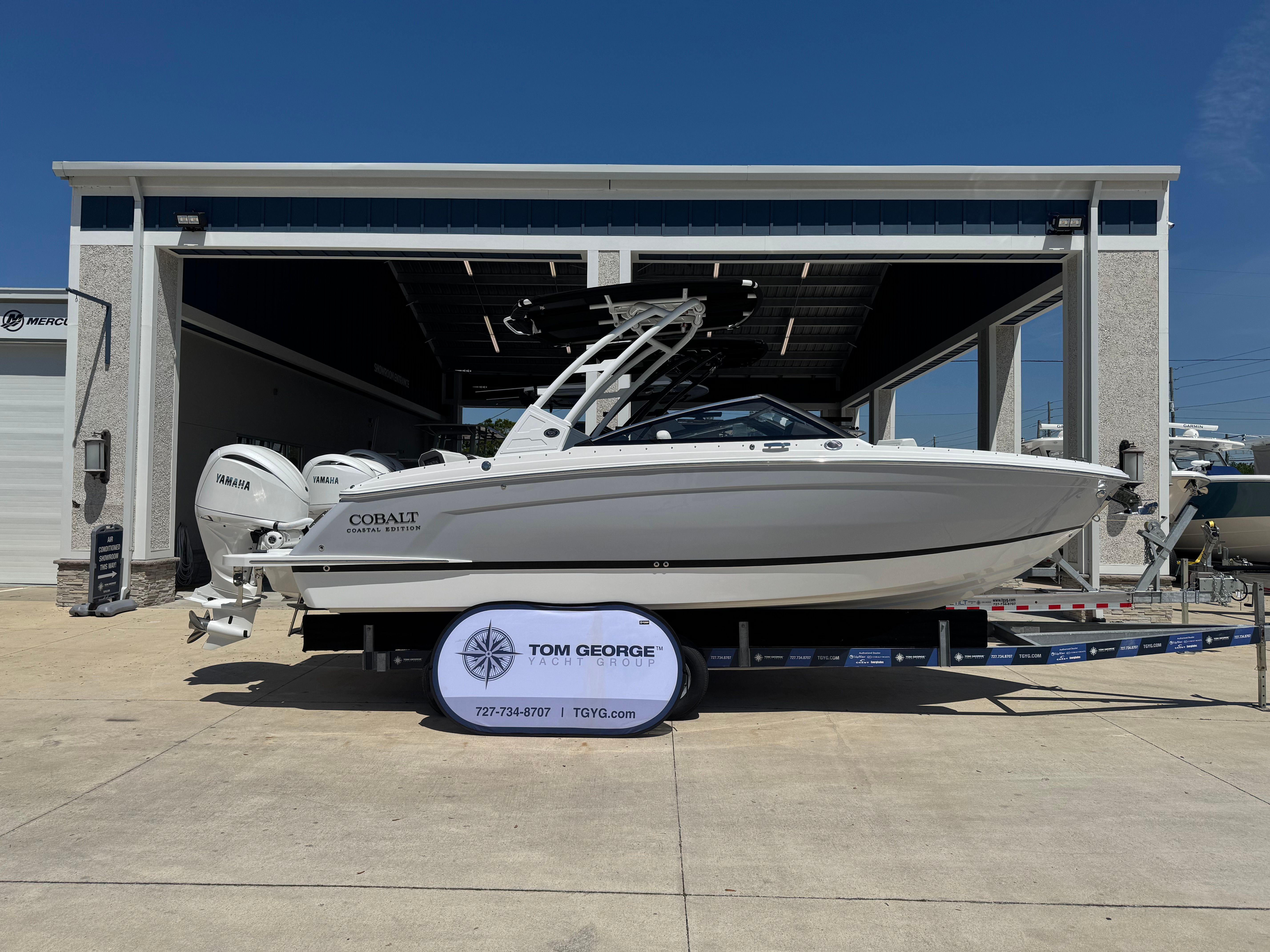 2025 Cobalt R6 Outboard