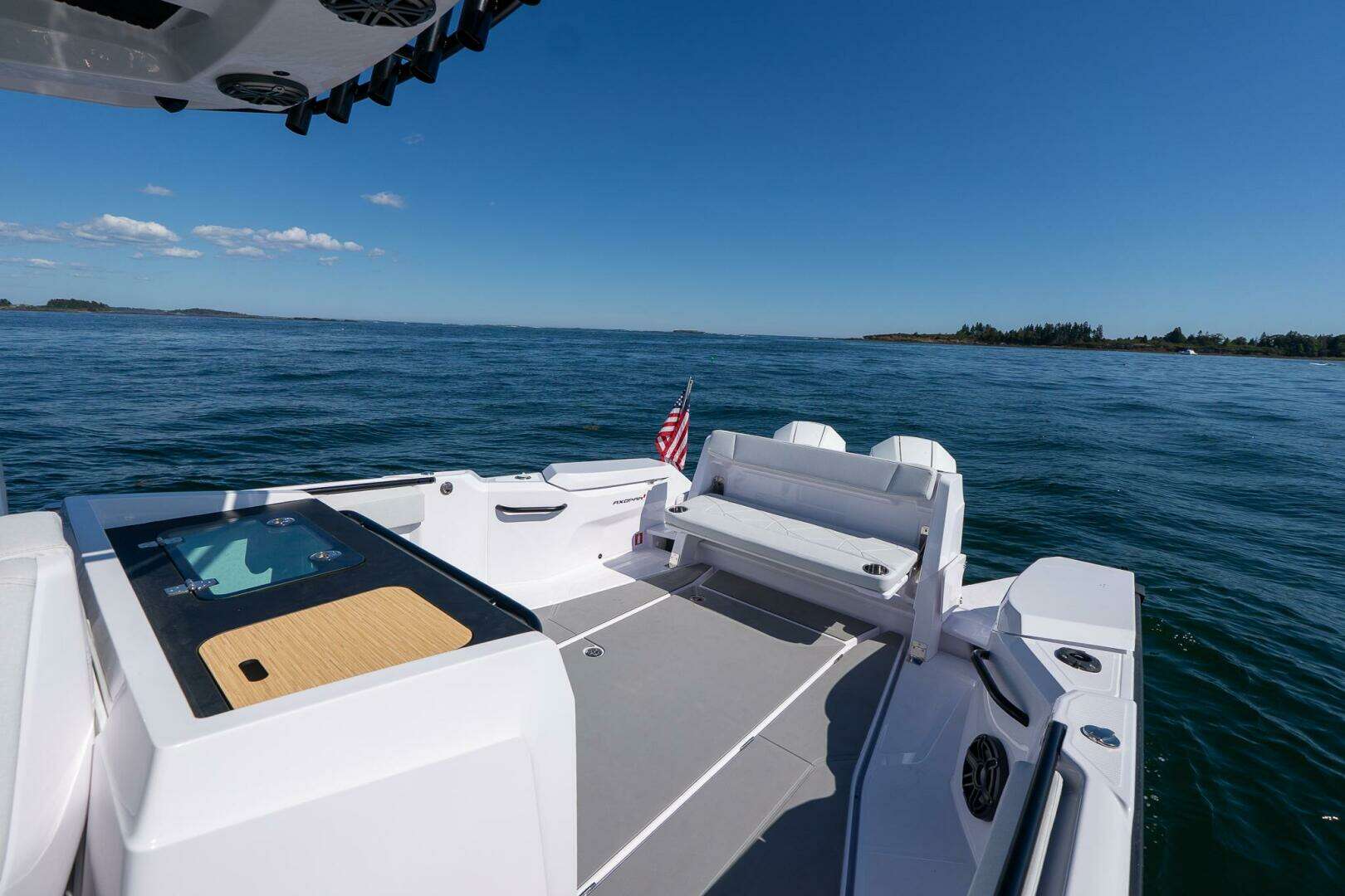 2025 Axopar CCX Center Console - Image 14