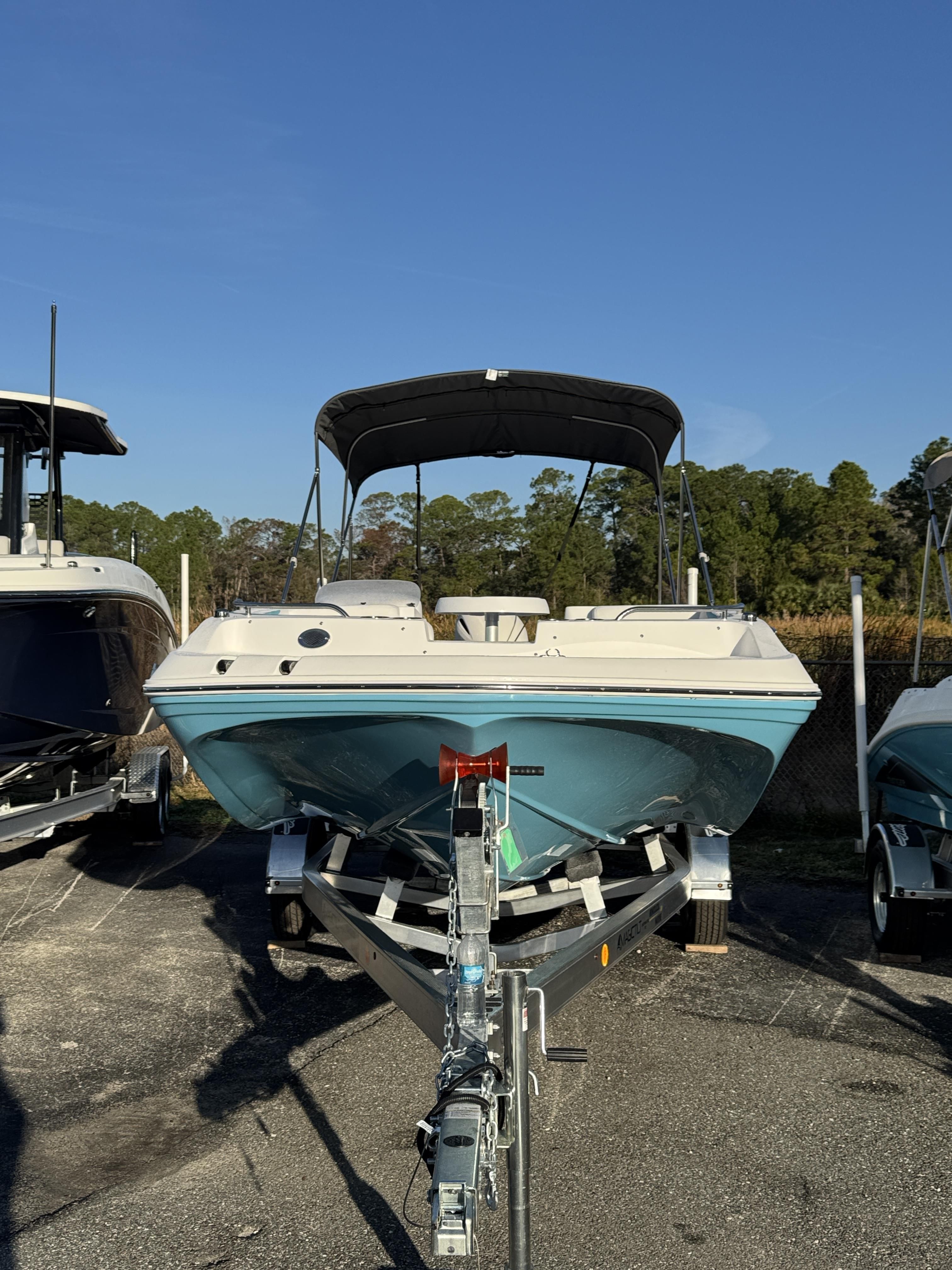 2026 Hurricane SunDeck Sport 188 OB - 3