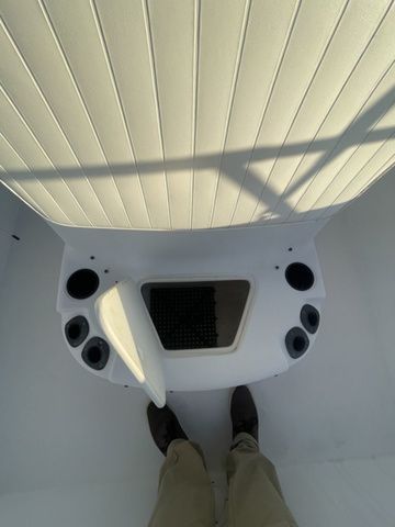 2001 Seaswirl 2301 Center Console - 14