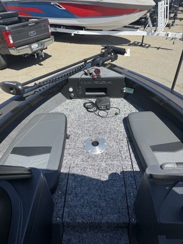 2026 Tracker Targa™ V-19 Combo - 4