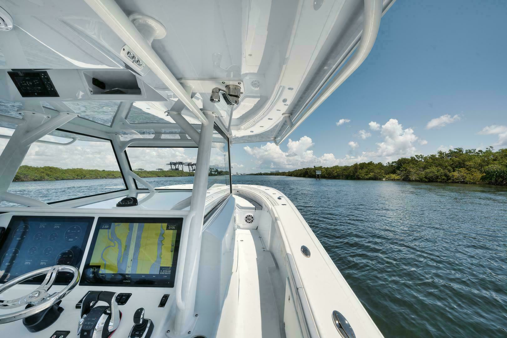 2026 Yellowfin 42 Offshore - Image 14