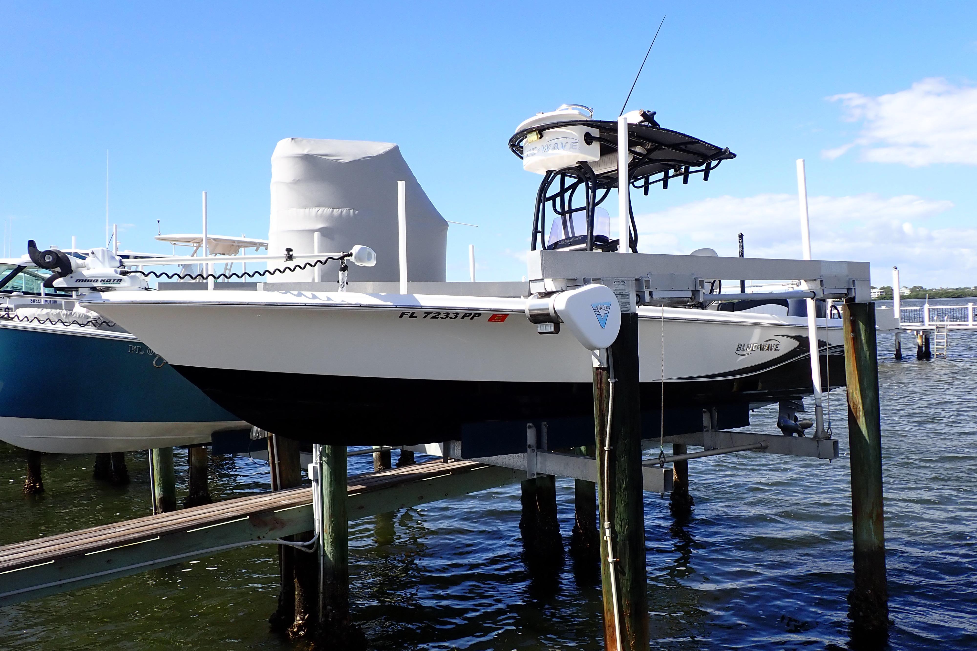 2014 Blue Wave 2400 PureBay