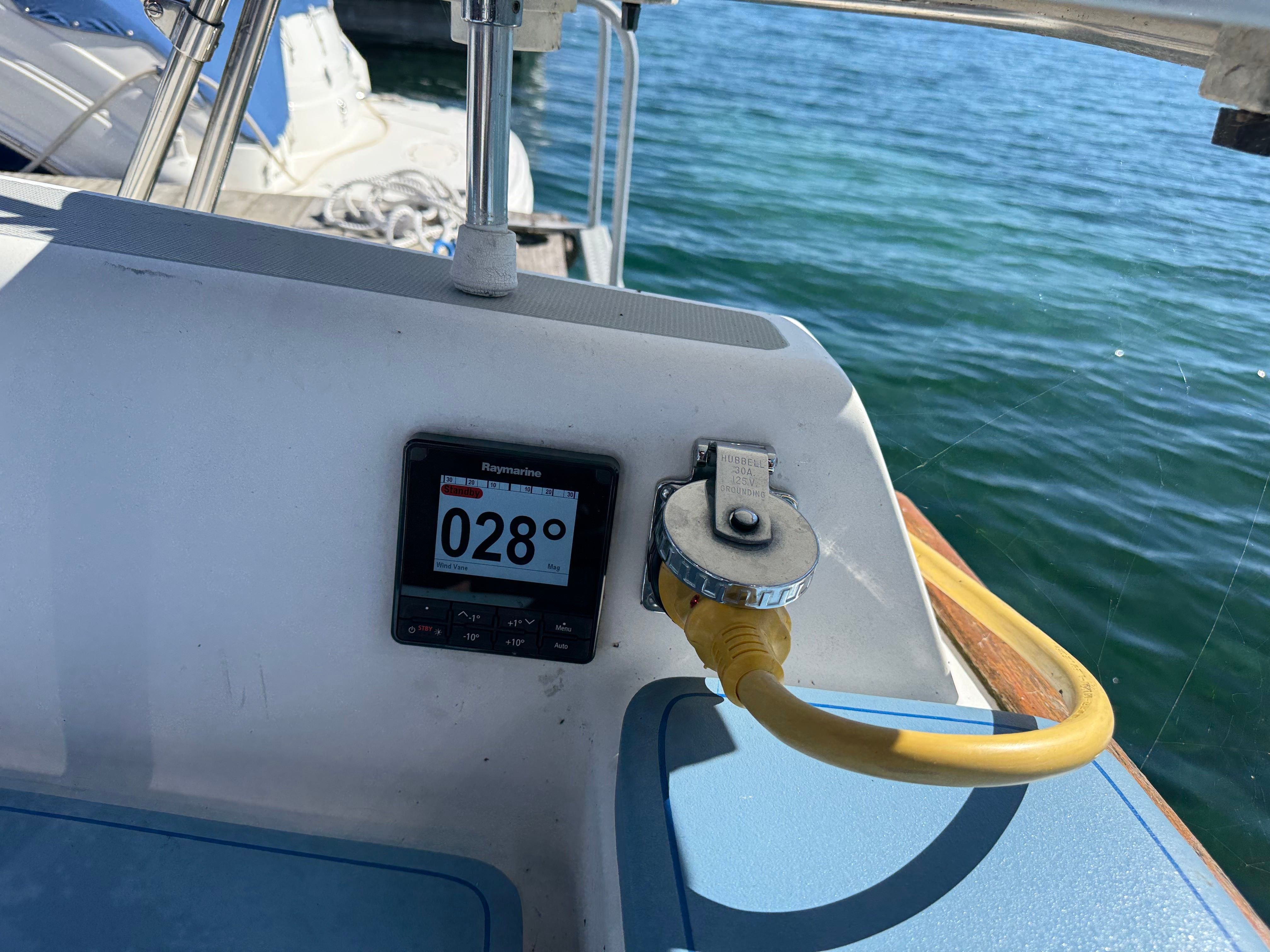 1988 Freedom 30 - 11
