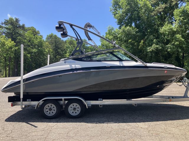 2016 Yamaha Boats 212X - 5