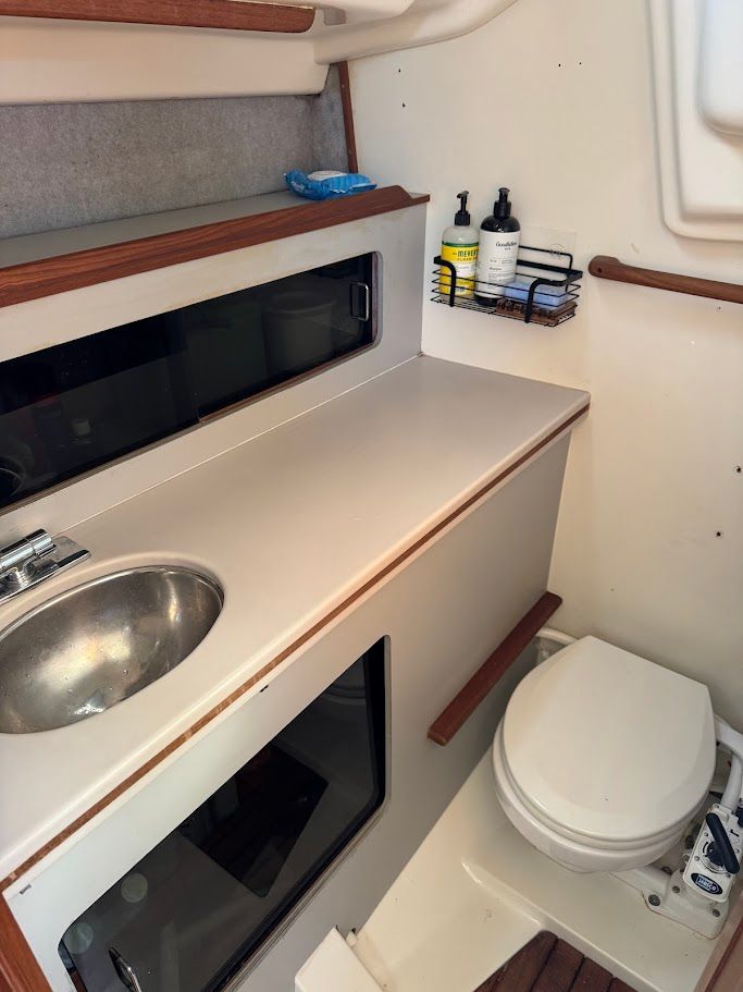 1987 Hunter Legend 35 - 12