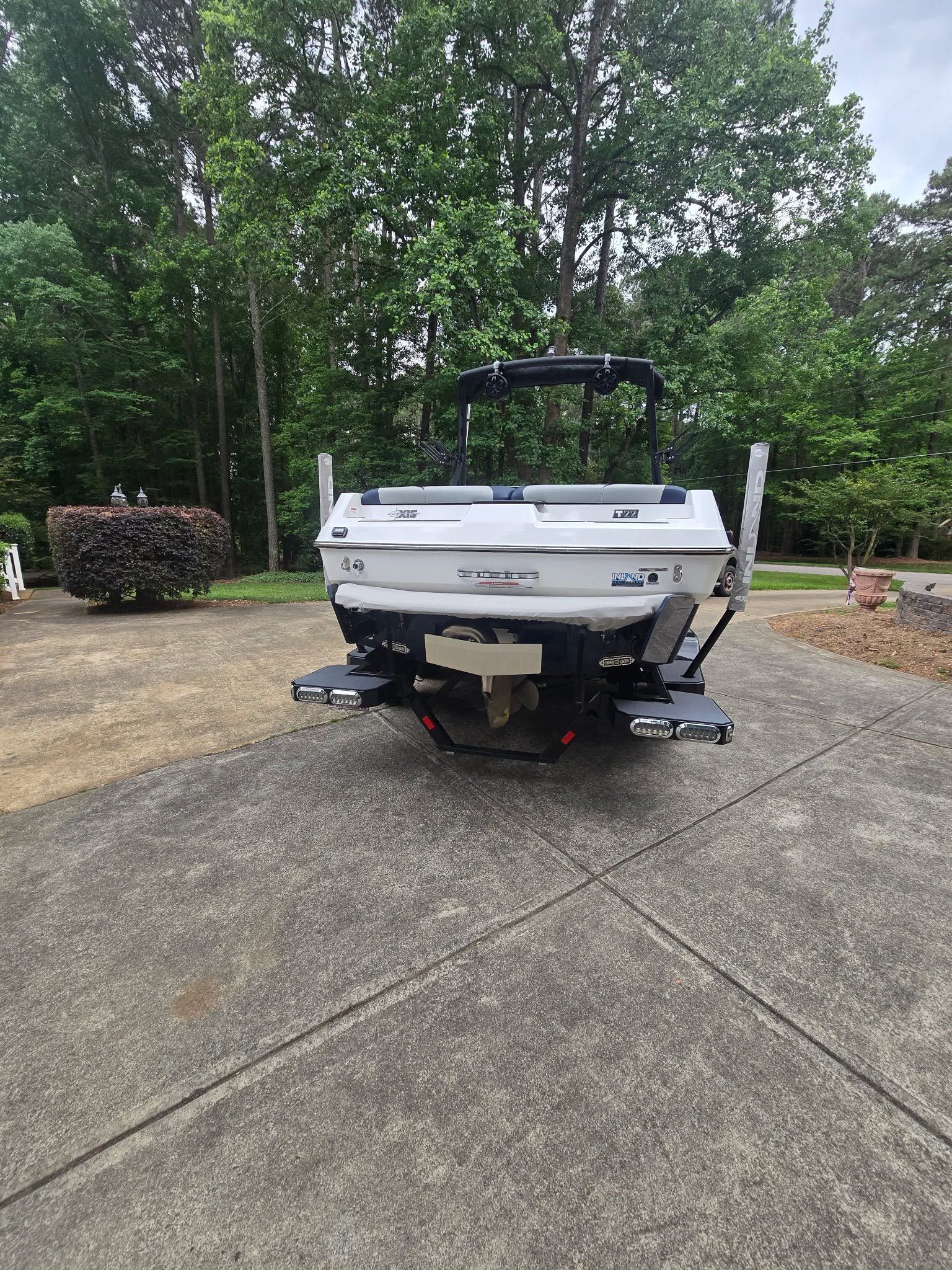 2019 Axis T22 - 10