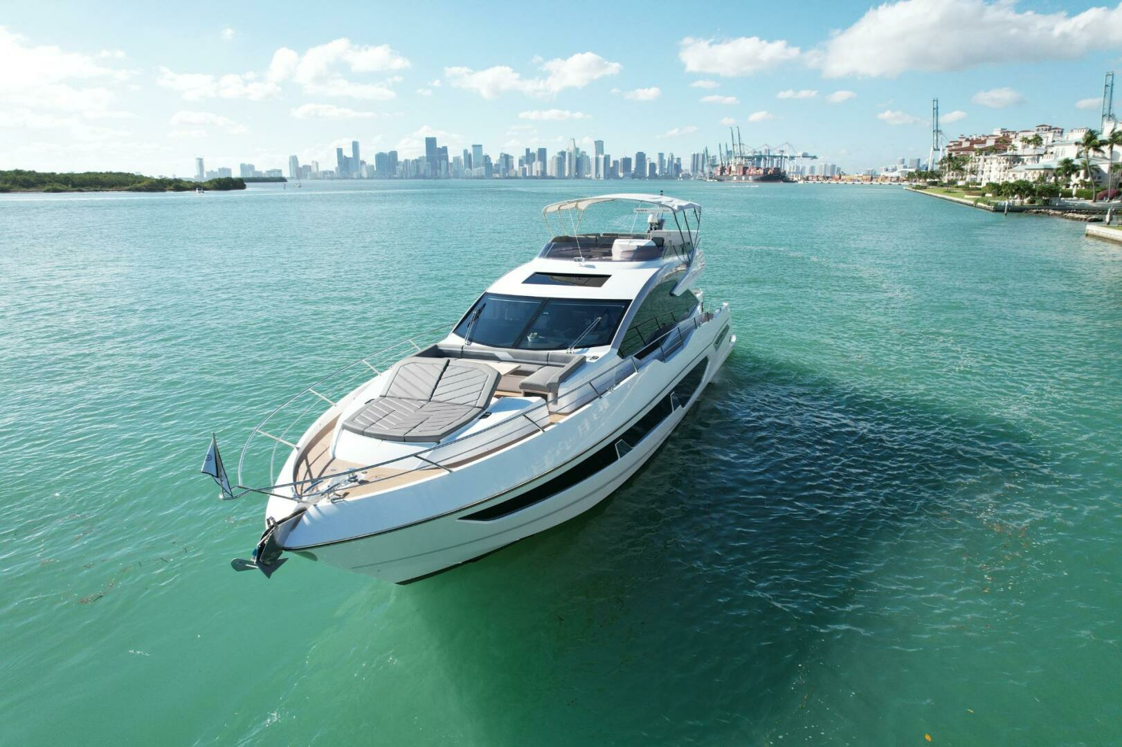 2023 Sunseeker Sport Yacht - Image 3