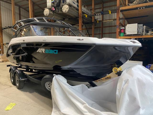 2025 Yamaha Boats AR220