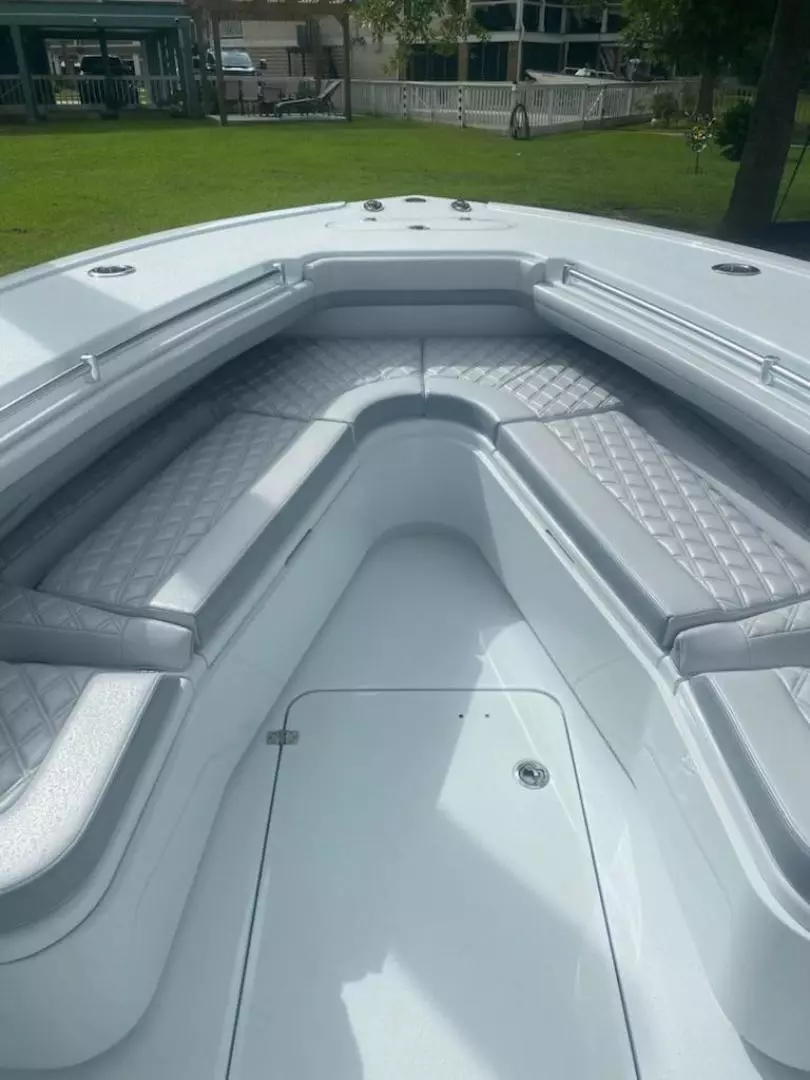 2022 Yellowfin Center Console - Image 2