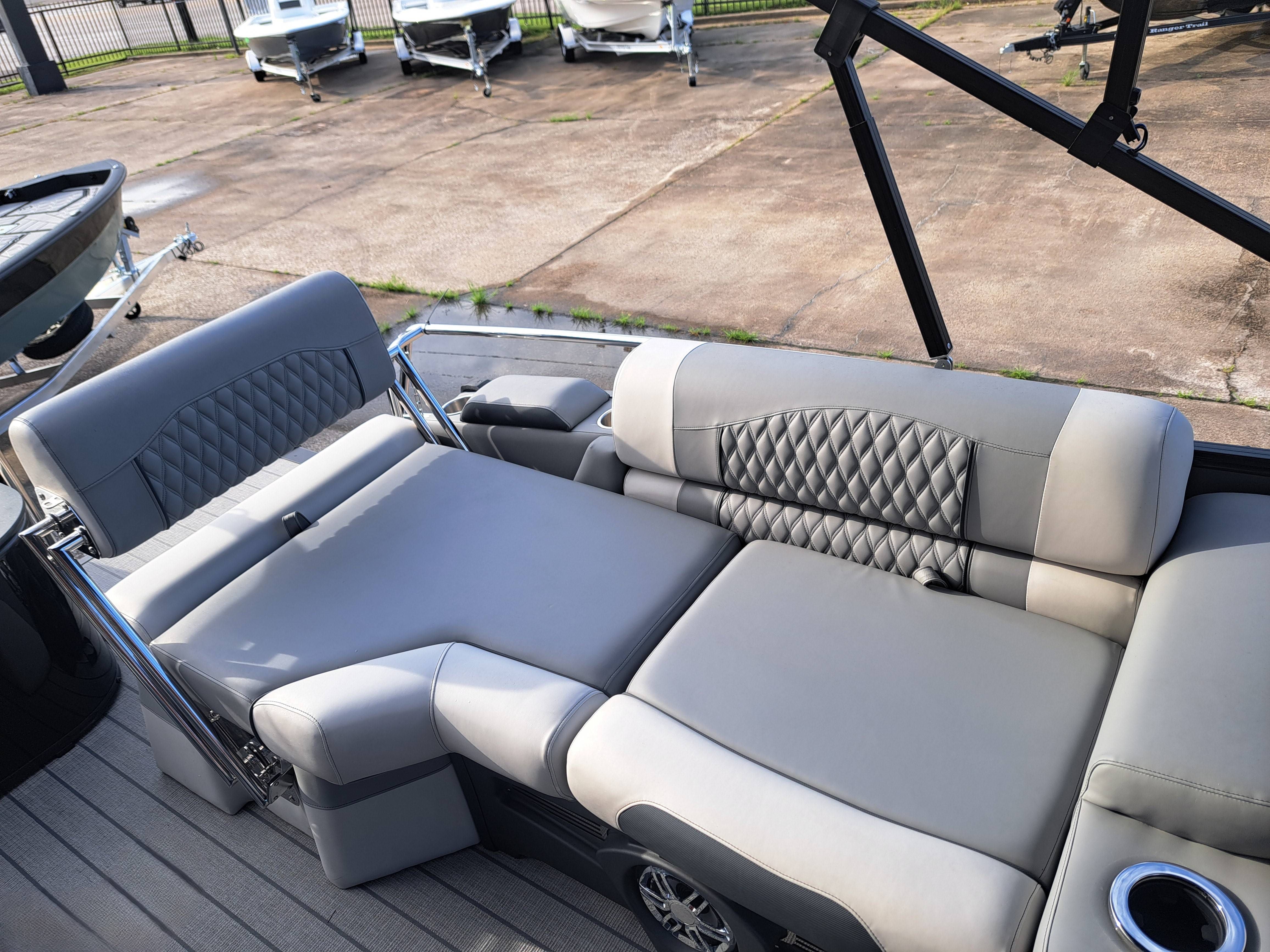 2025 Avalon Catalina Quad Lounge Shift - 23' - 31