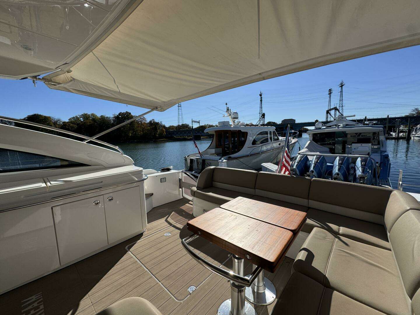 2015 Princess V52 - Image 6