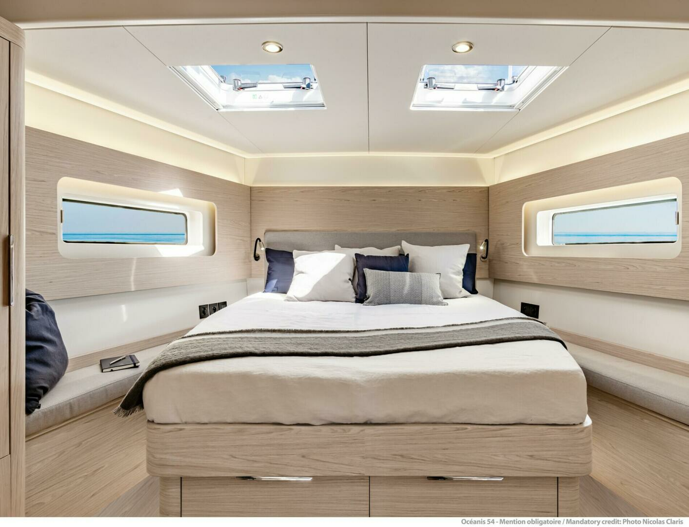 2025 Beneteau Oceanis Yacht 54 - Image 15