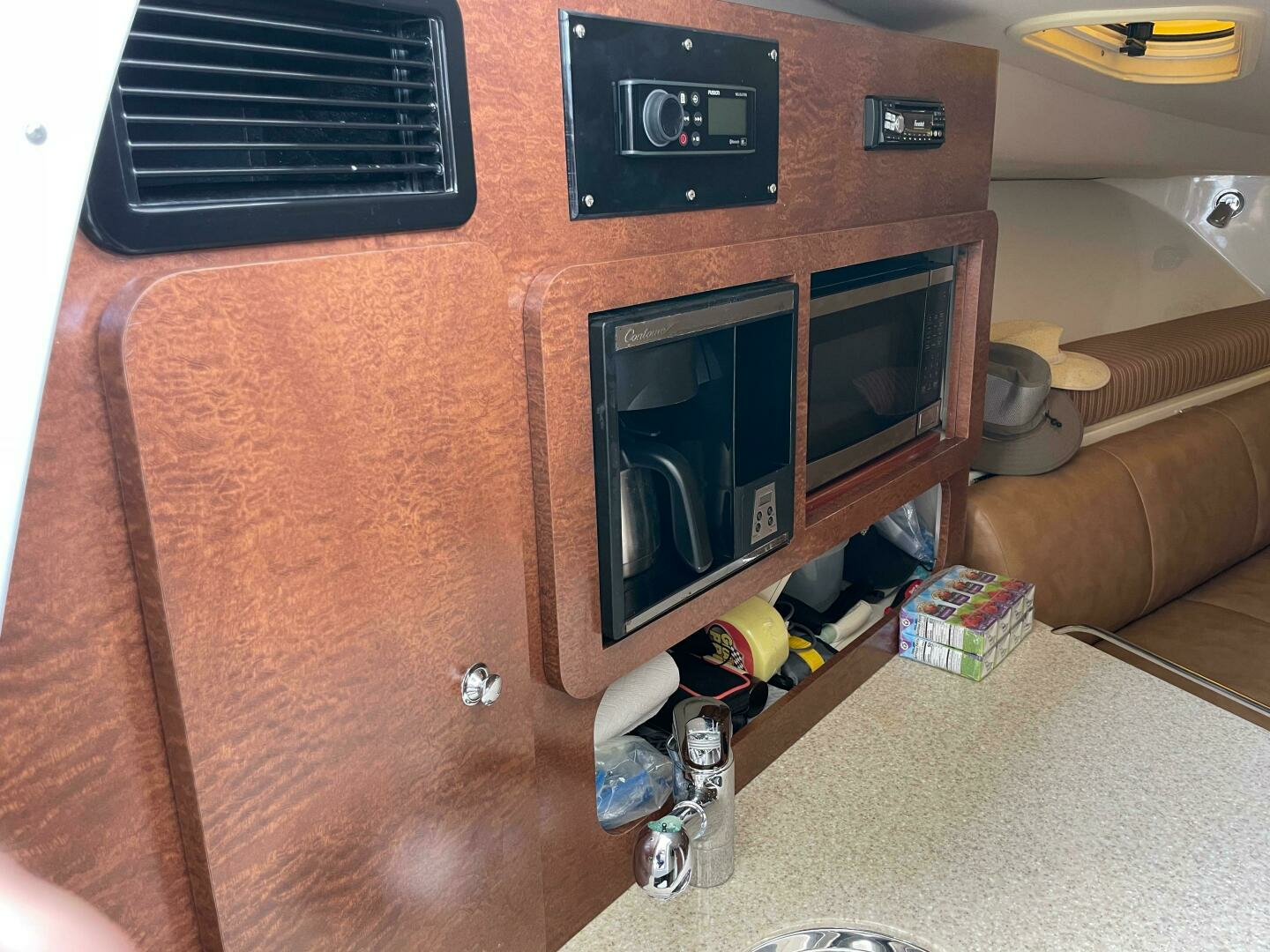 2008 Hydra-Sports 3500VX - Image 28