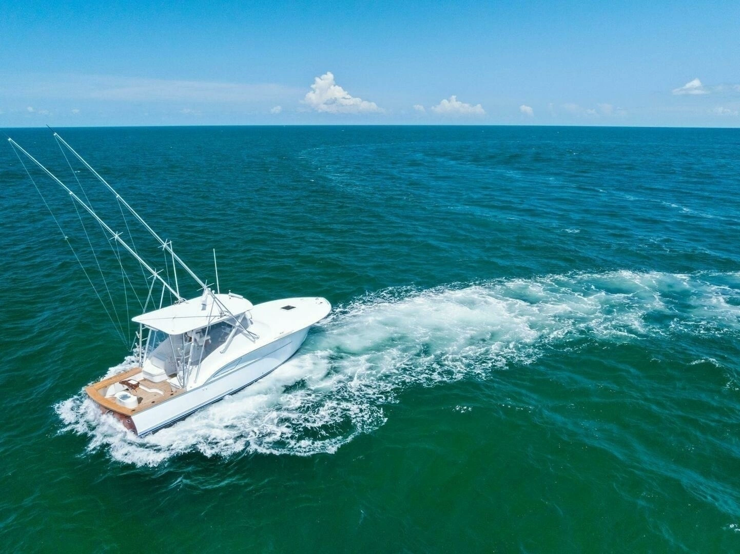 2018 Custom Carolina 35 Express - Image 21