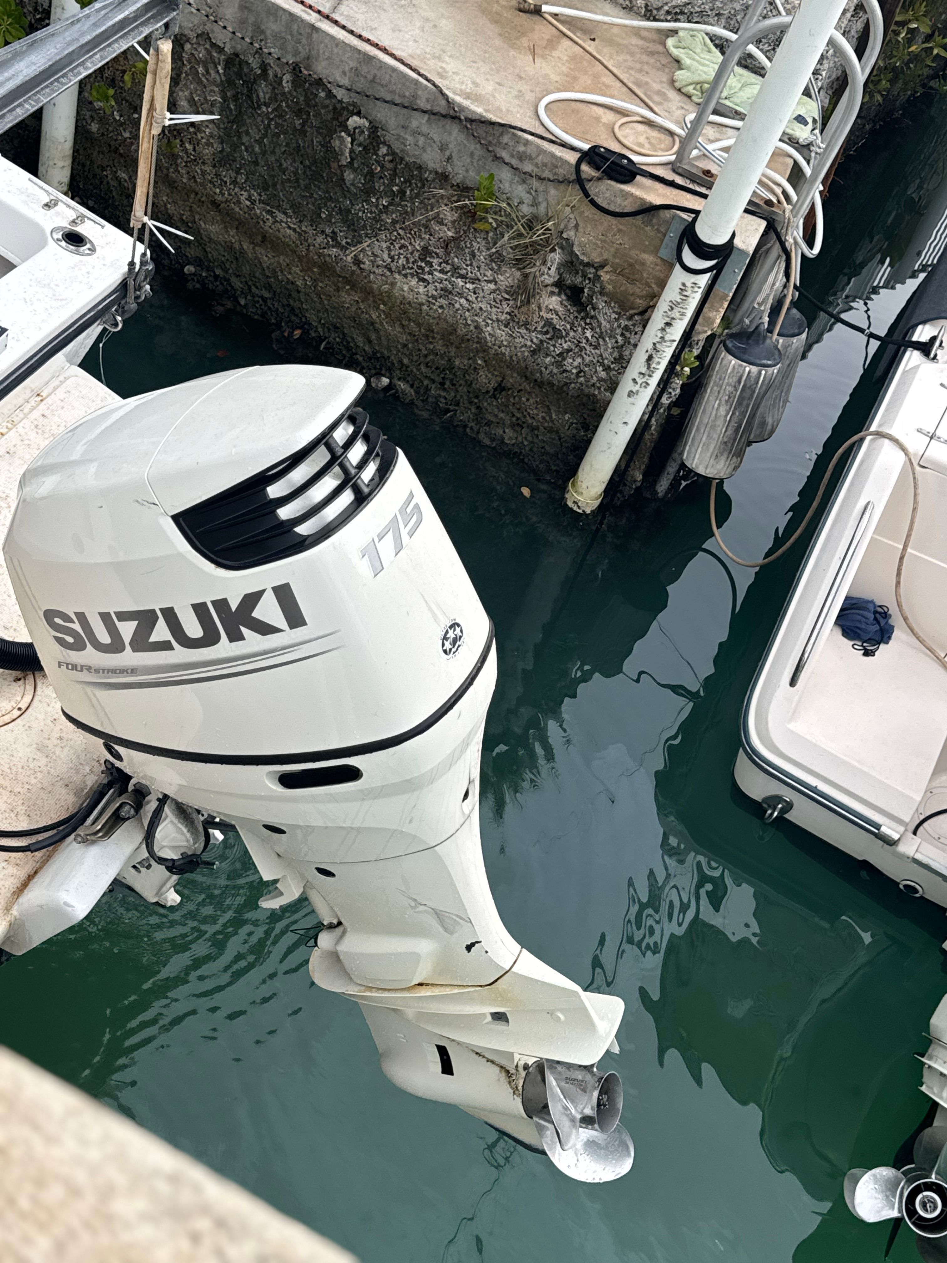 2004 Dusky 203/227 - 17
