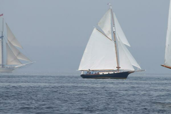 1973 Bruno & Stillman Friendship Sloop