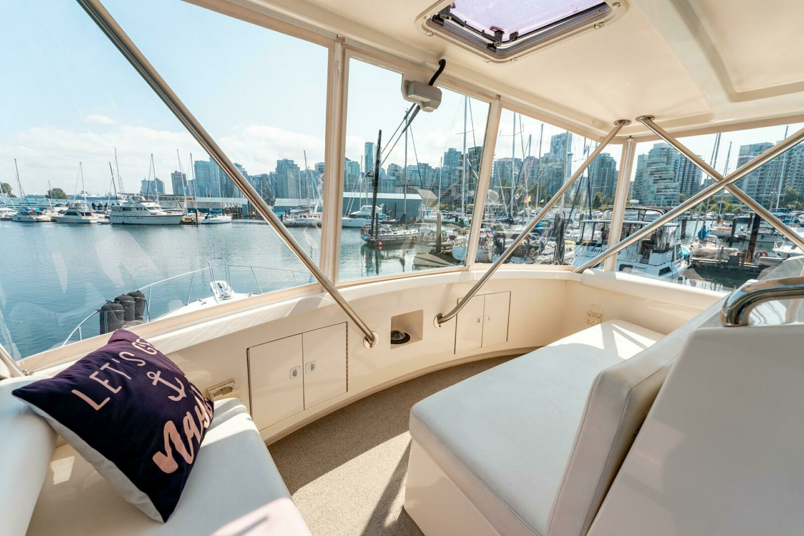 1985 Post 46 Convertible - Image 34