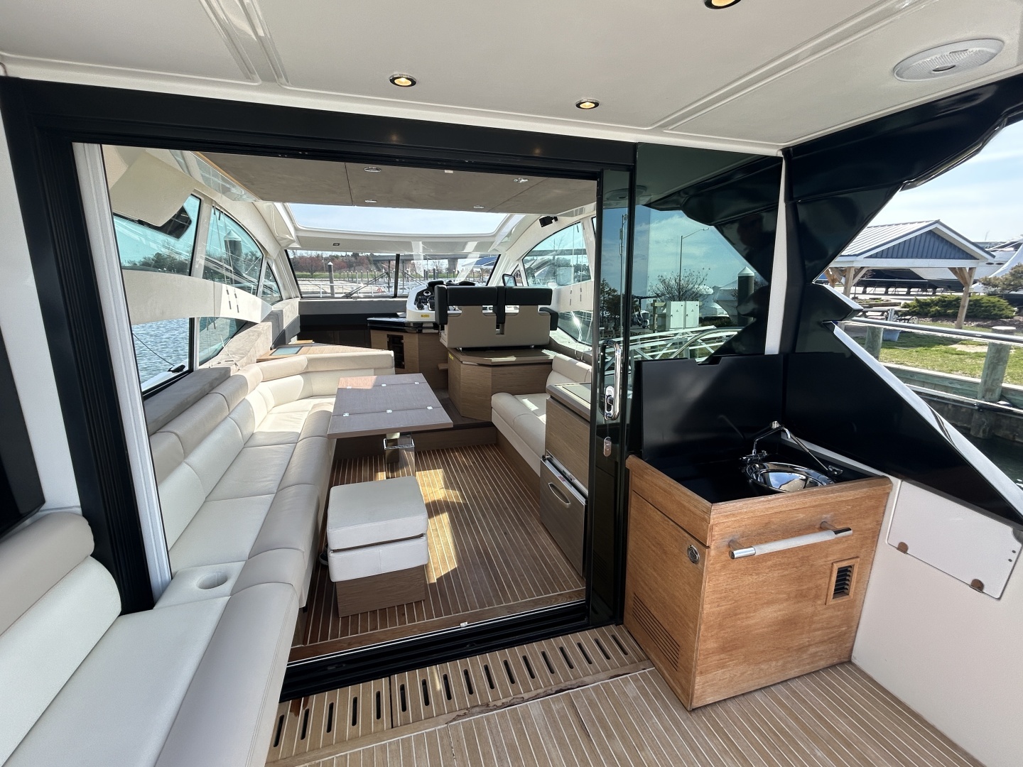 2018 Beneteau 50 GRAN TURISMO - Image 12
