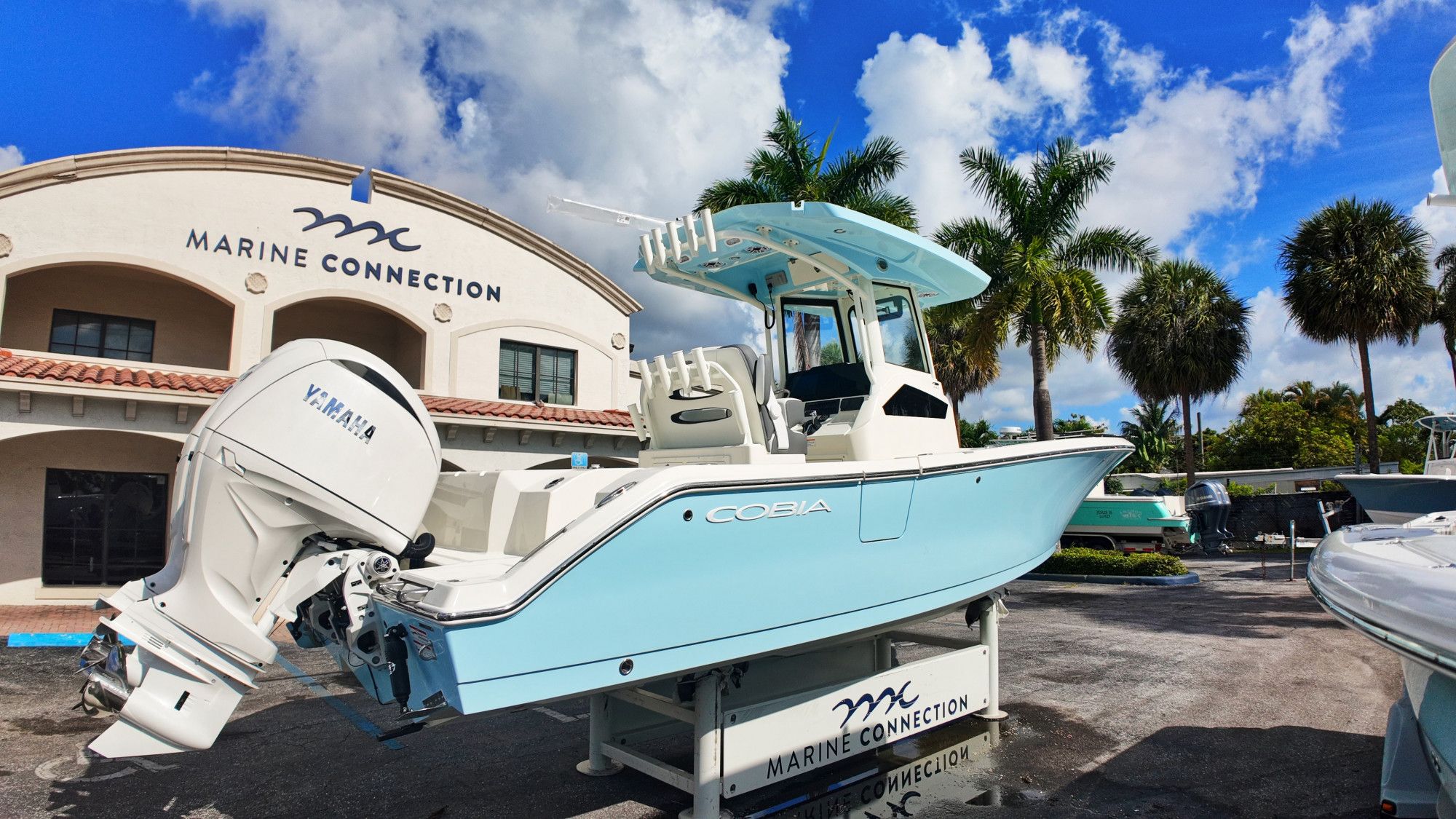 2027 Cobia 245 Center Console - 4
