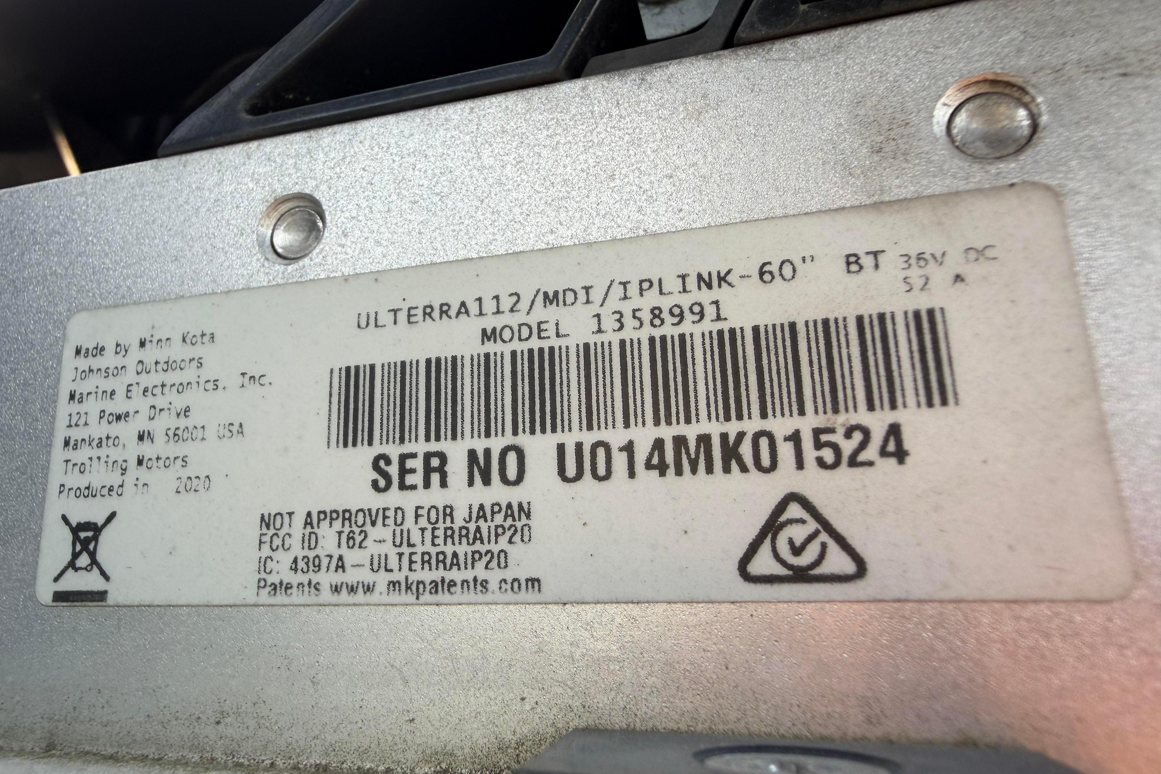 Label on Minn Kota trolling motor, model Ulterra112, serial number U014MK01524, produced in 2020.