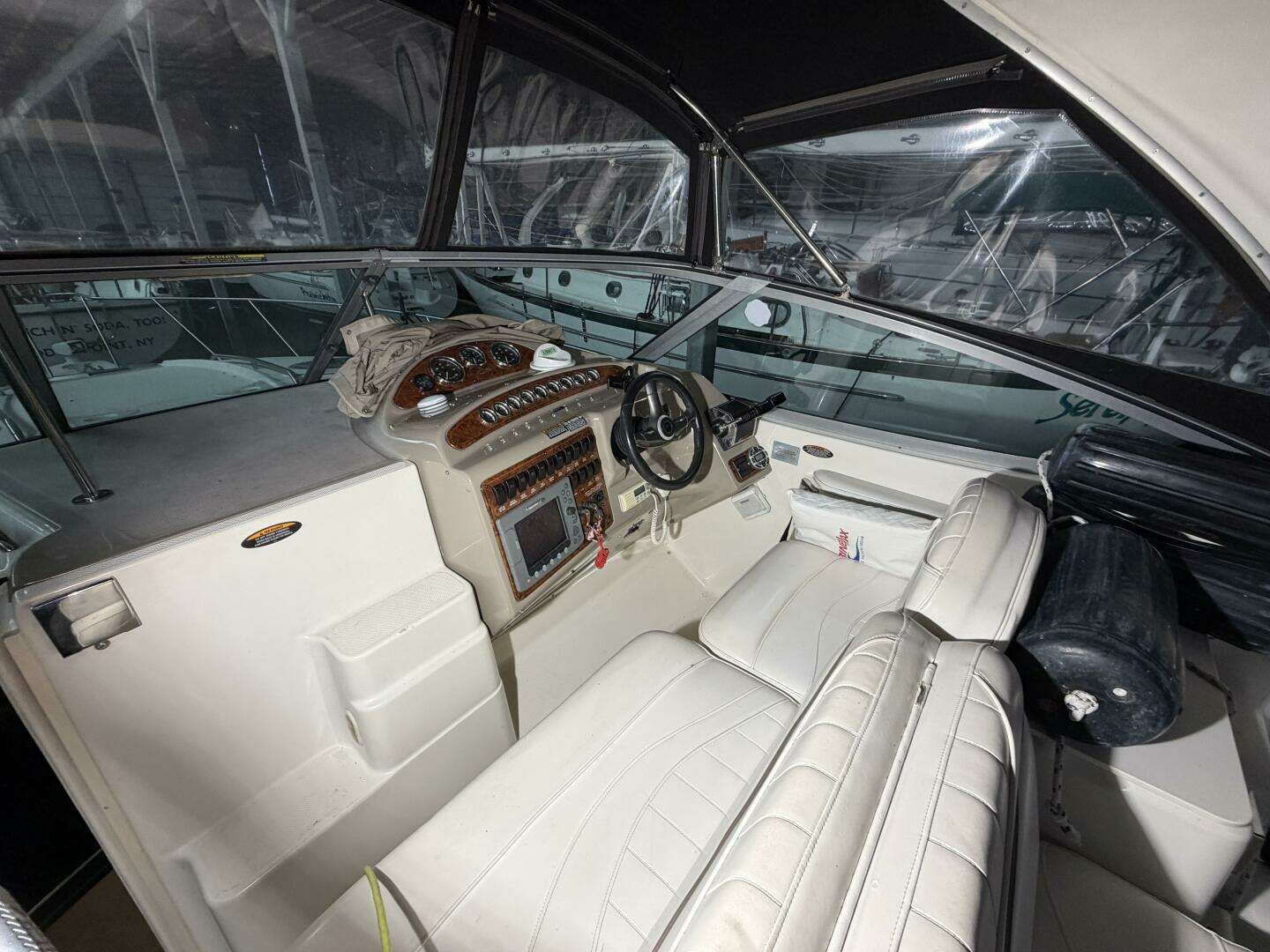 2001 Maxum 3300 SCR - Image 51