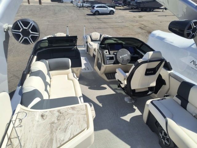 2026 Tahoe Grand Tahoe Elite Windshield 25 FT - 10